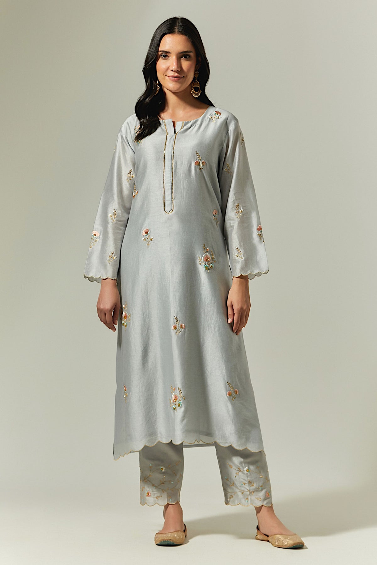 Grey Silk Chanderi Hand Embroidered Kurta With Plackett