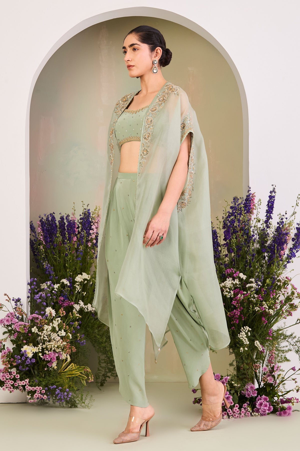 Eiaf Cape Set