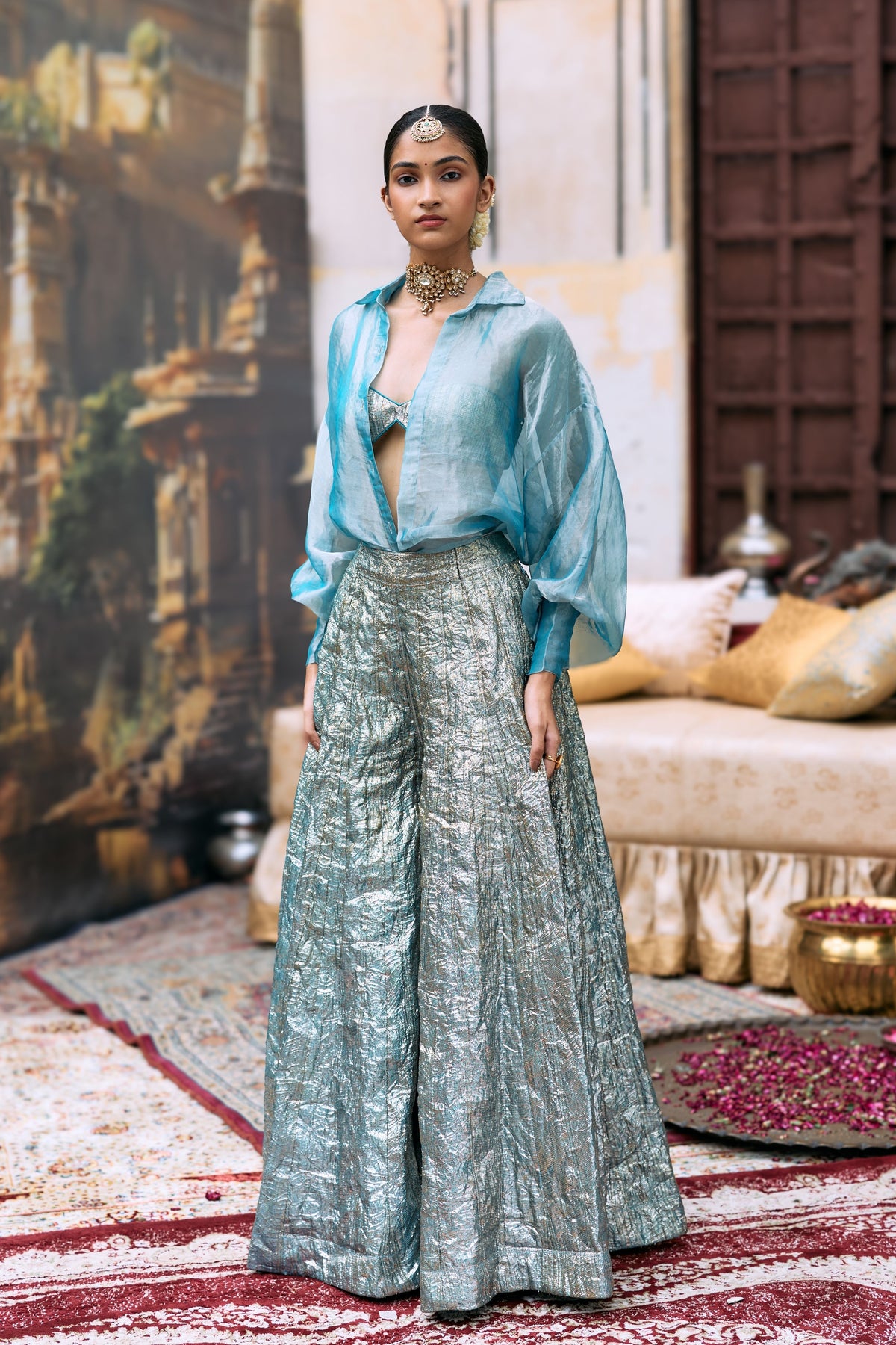 Neelam Sharara Set