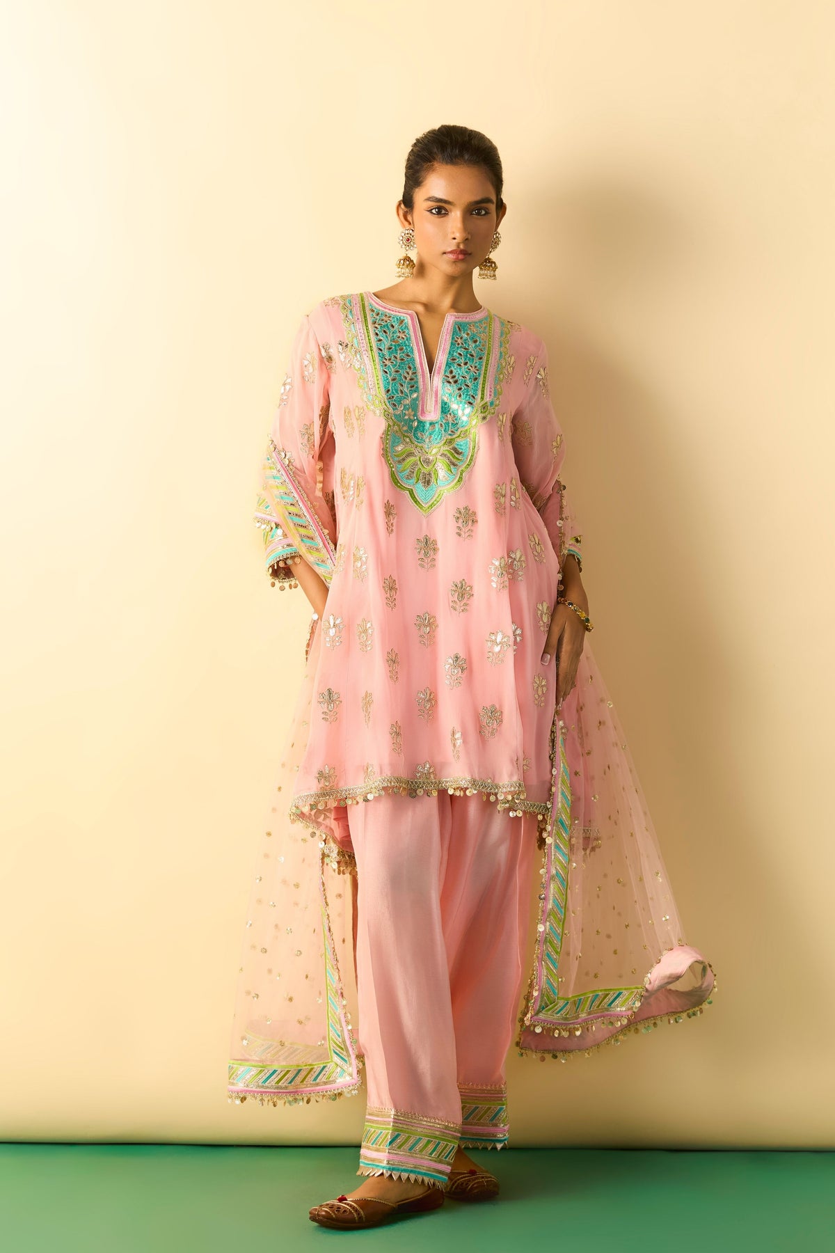 Zarnish Farshi Set