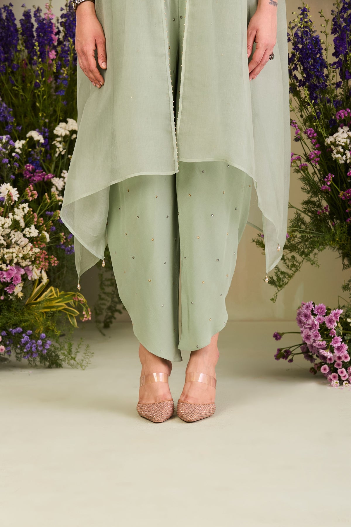 Eiaf Cape Set