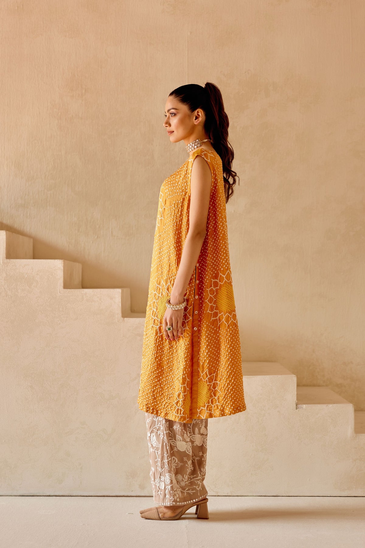 Parsi Gara Palazzos
