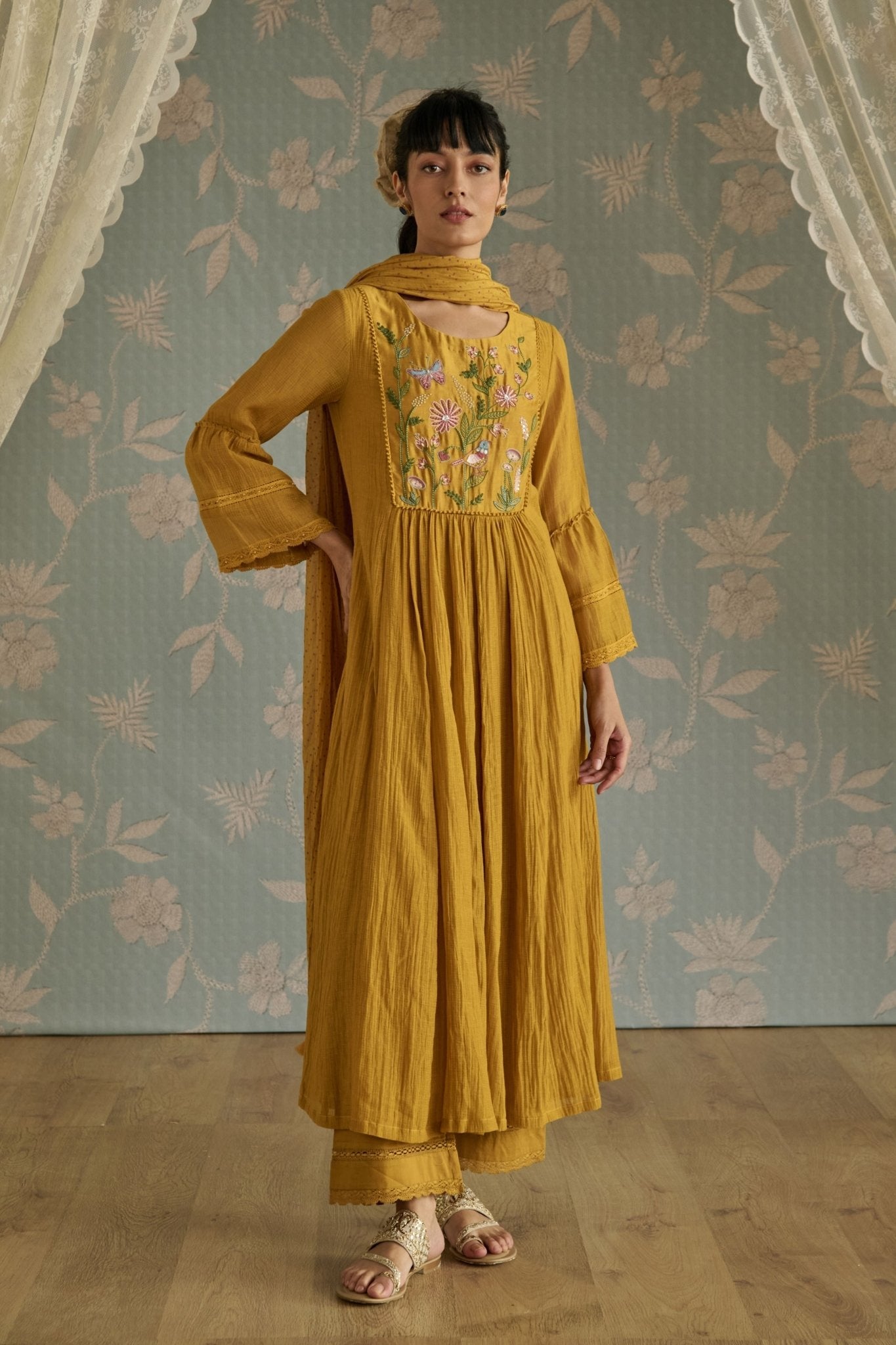 Yellow Sairah Tunic Set - Kritika Dawar - Elahe
