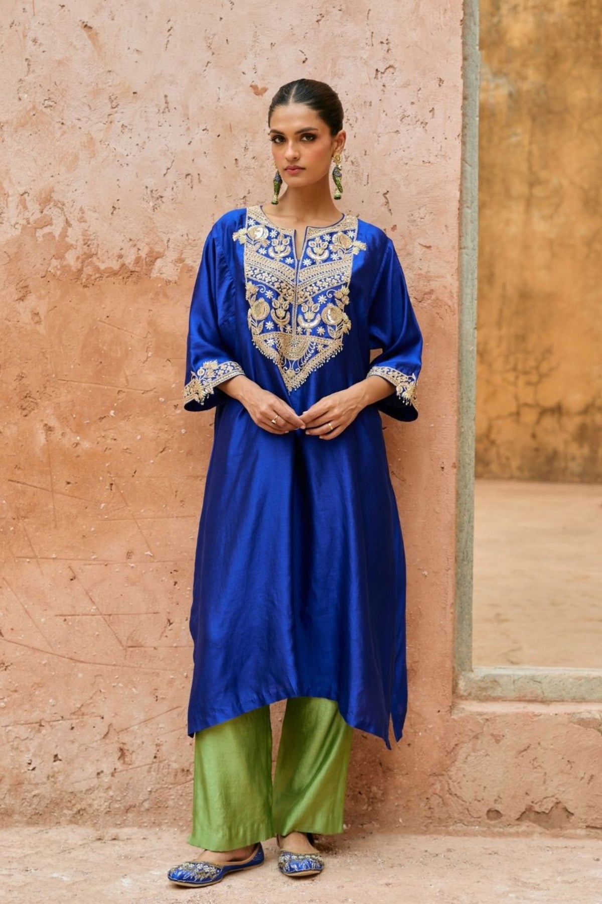 Neera Kaftan Set