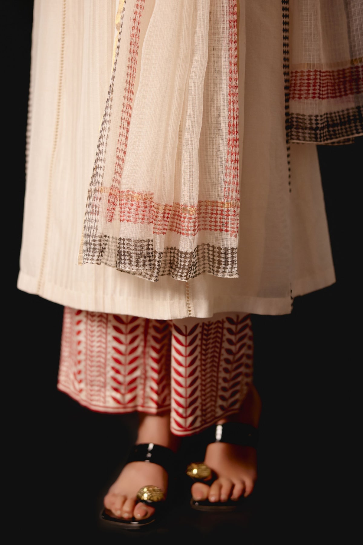Ivory Embroidery Kurta Set