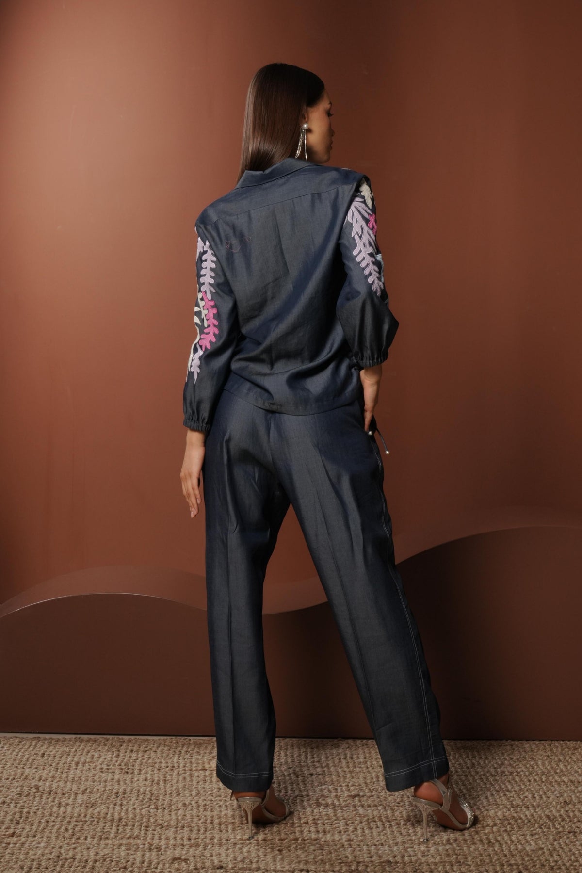Shirt With Tassel