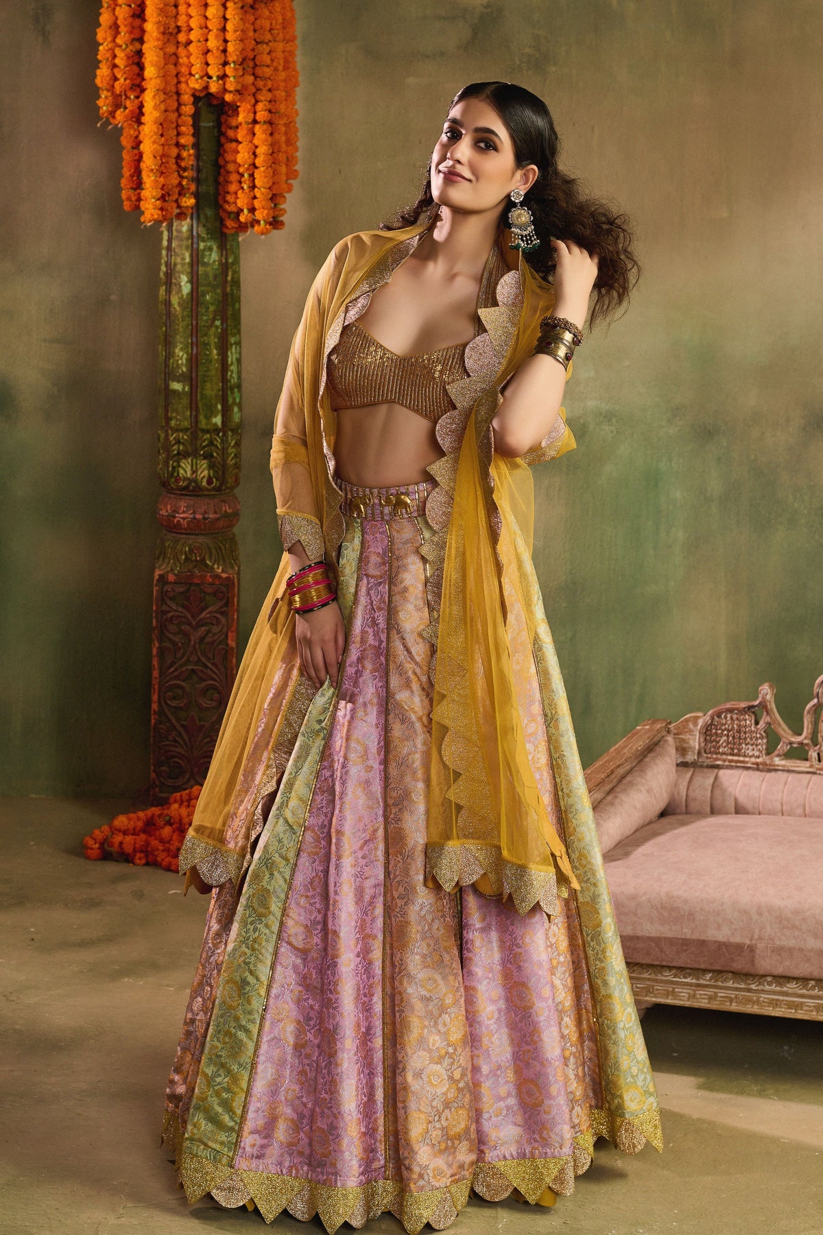 Riwaayat Lehenga Set