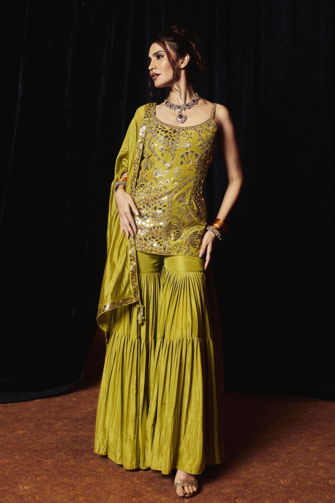 Noor Gharara Set - Punit Balana - Elahe