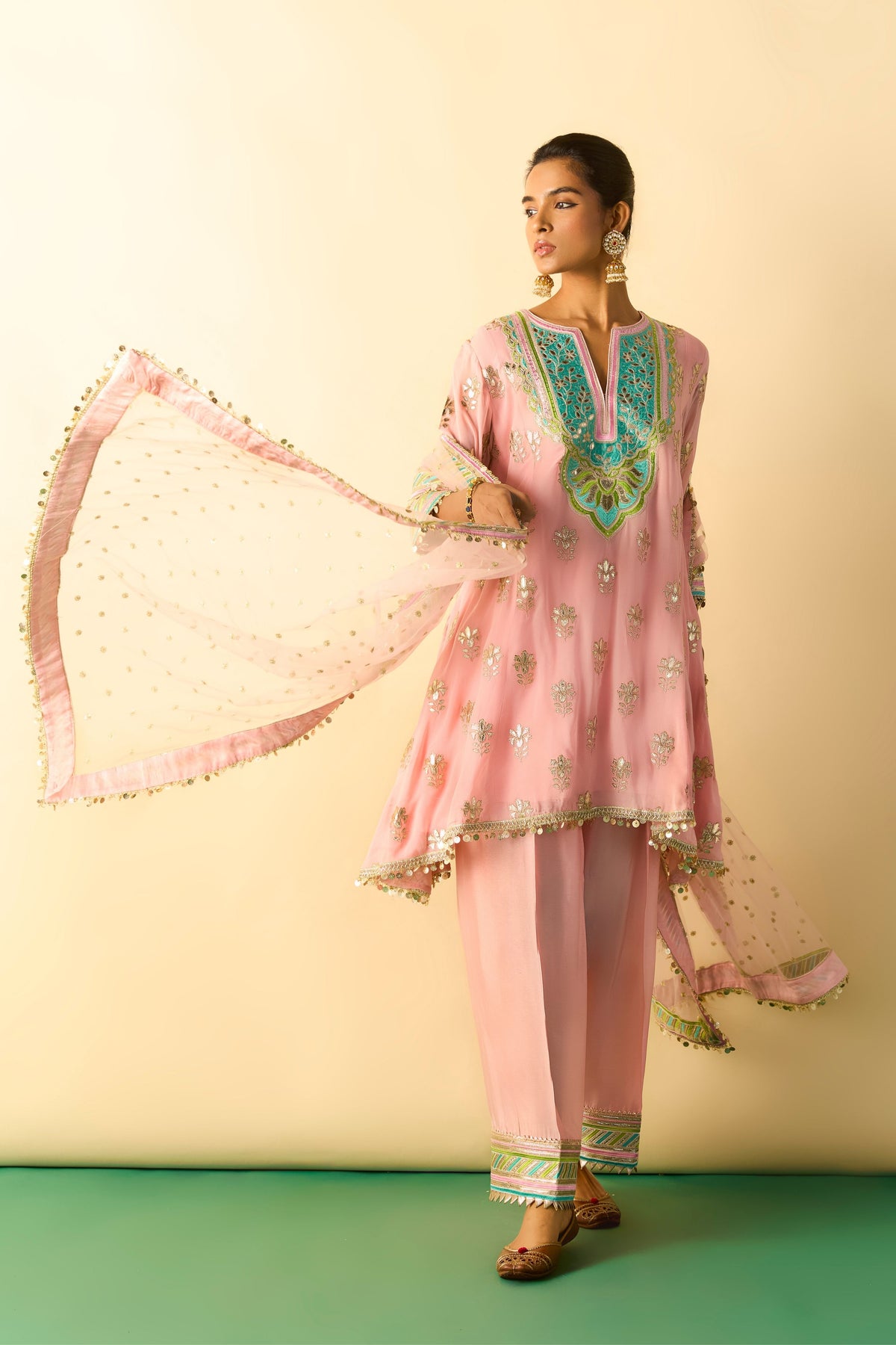 Zarnish Farshi Set