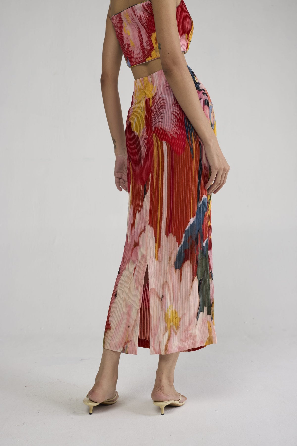 Obu Pintucks Skirt Set