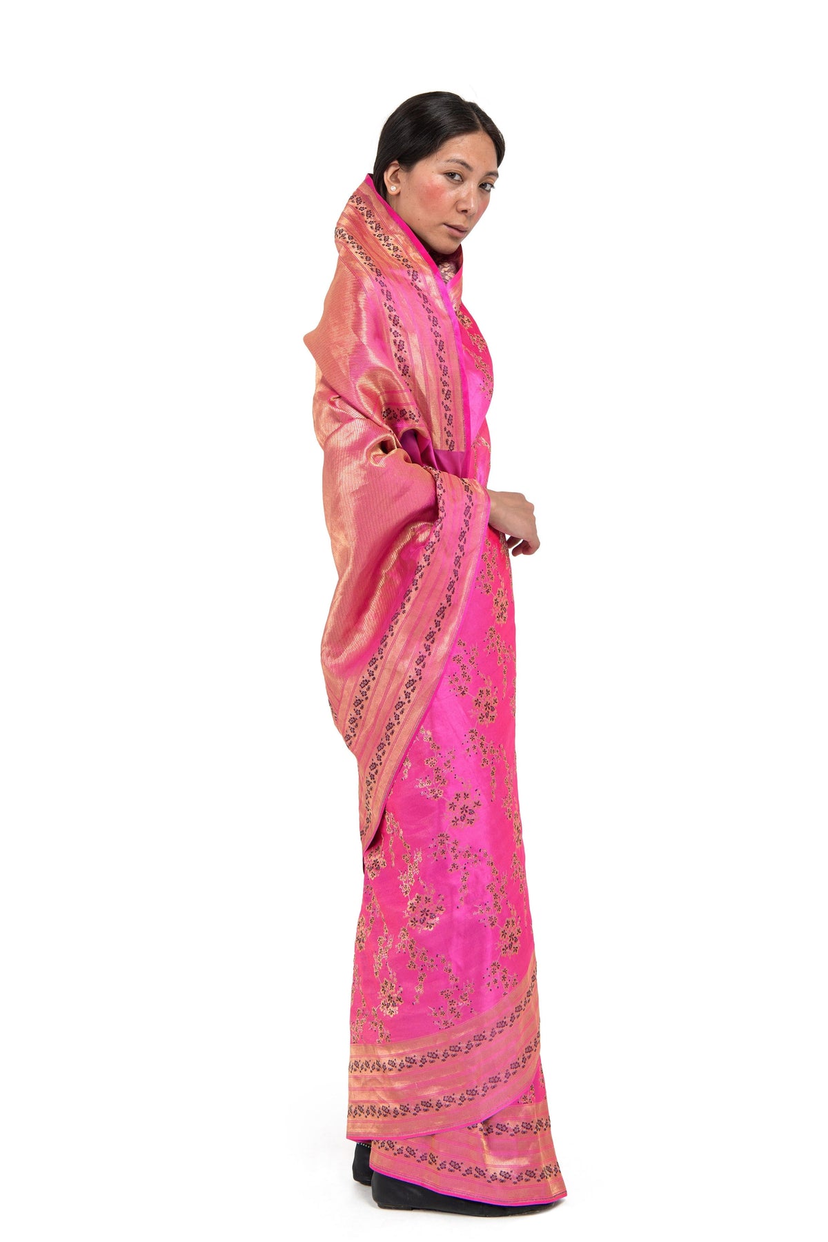 Niwa Gulabi Saree
