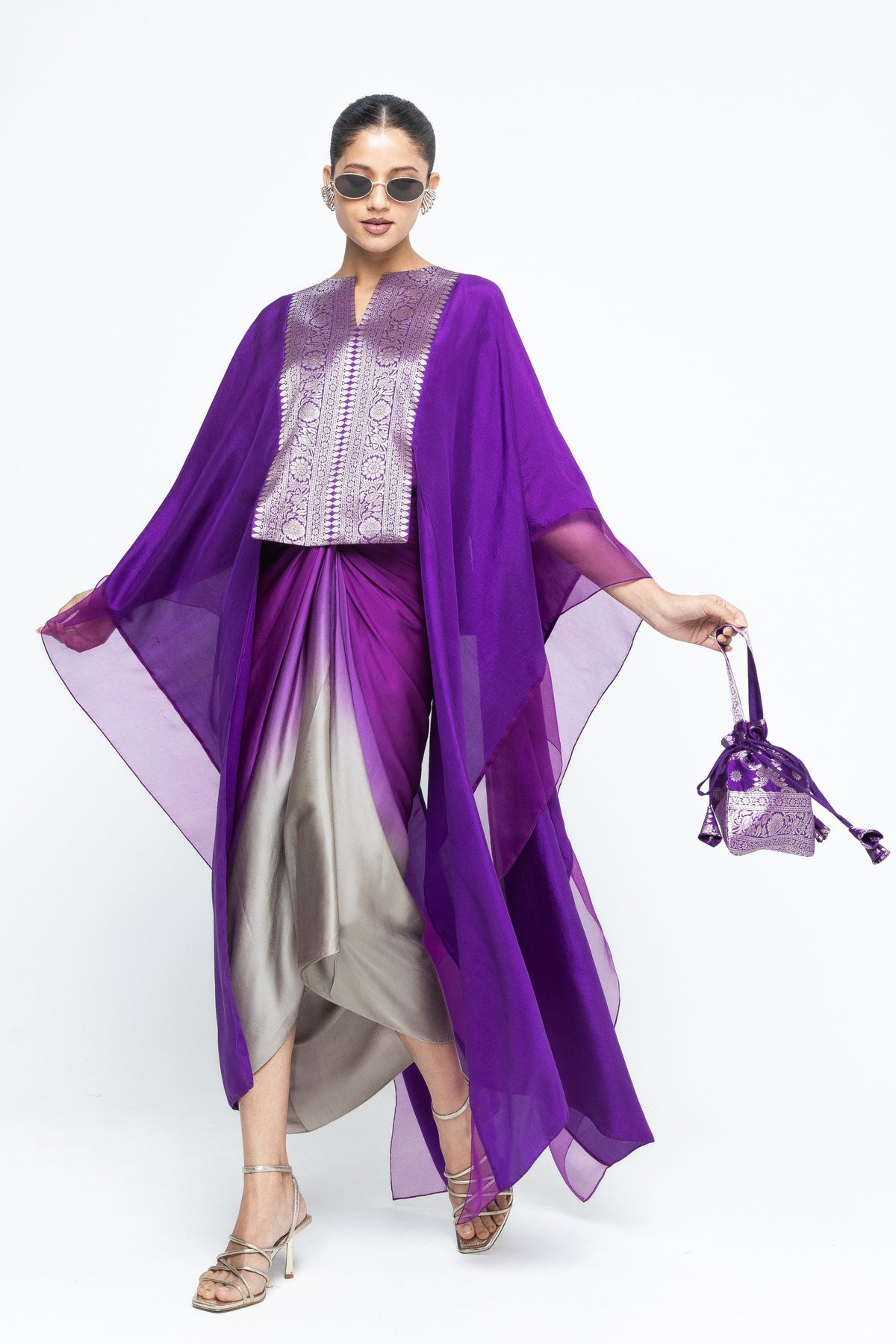 Onaya Statement Cape Set