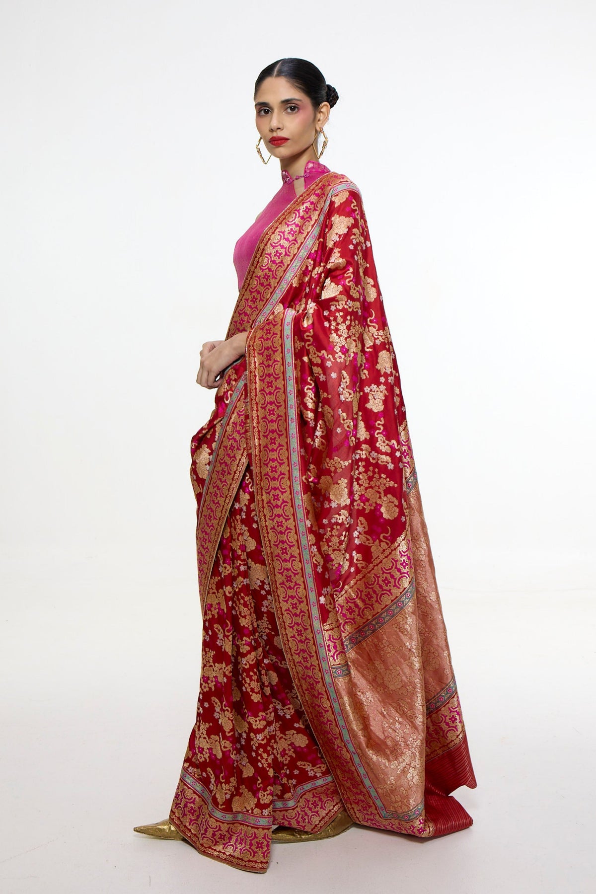 Handwoven Ruby Red Mashroo Silk Saree