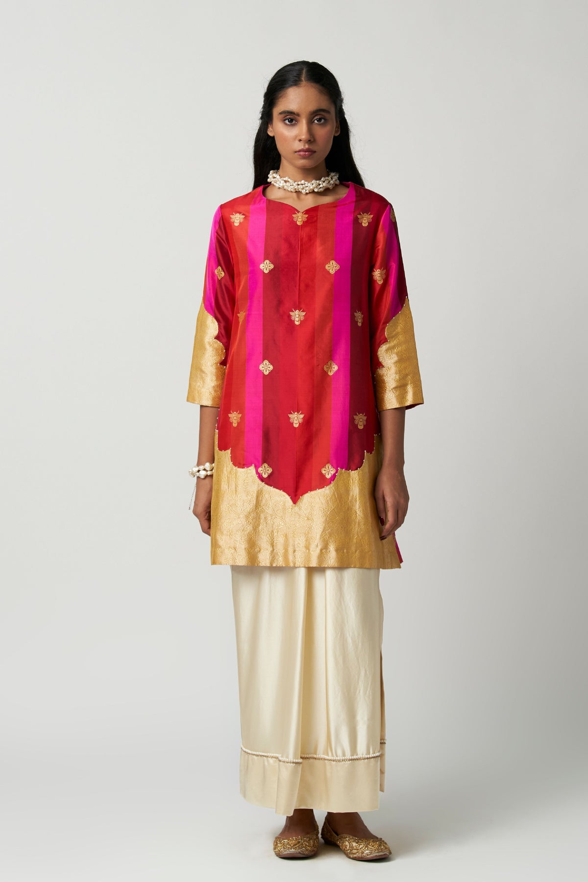 Mehrabiya Kurta Set