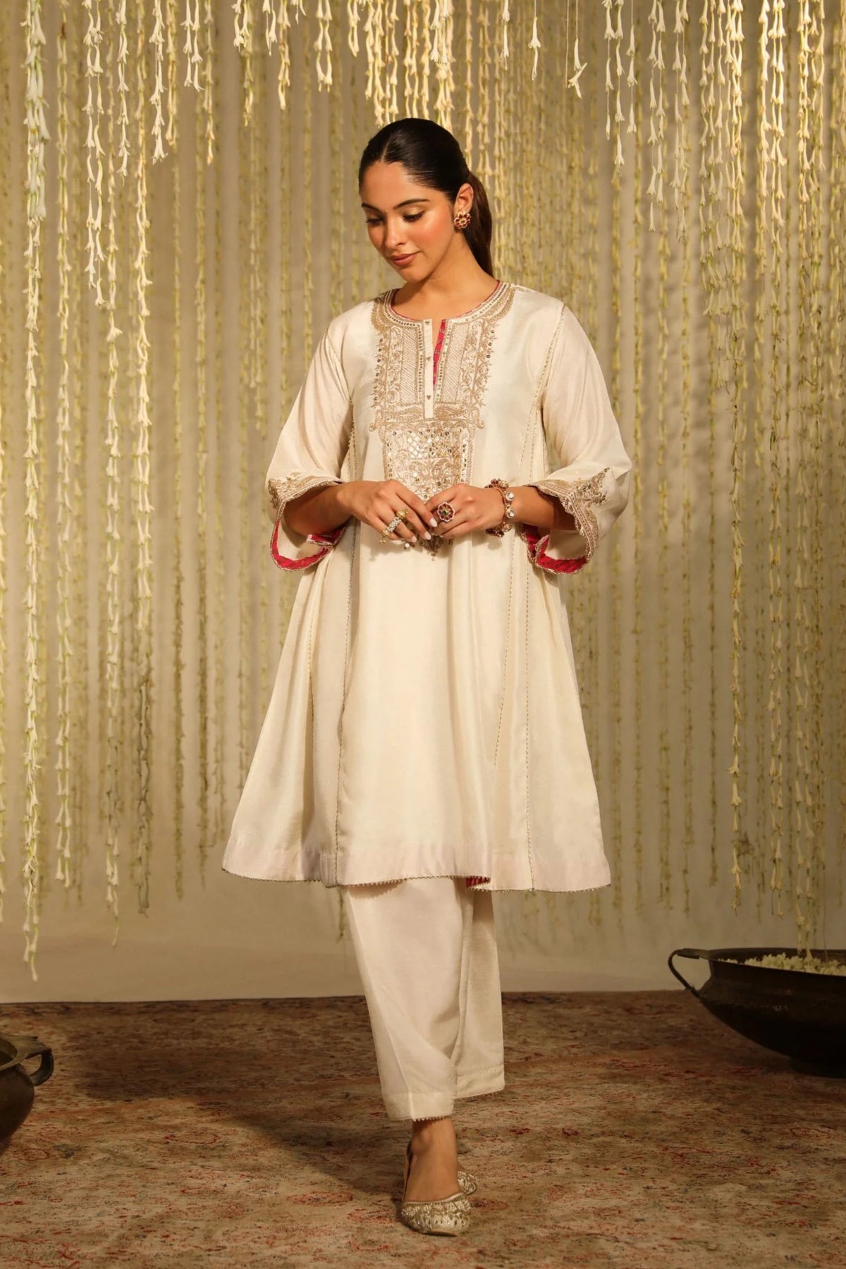 Meher Daisy Ivory Kurta Set