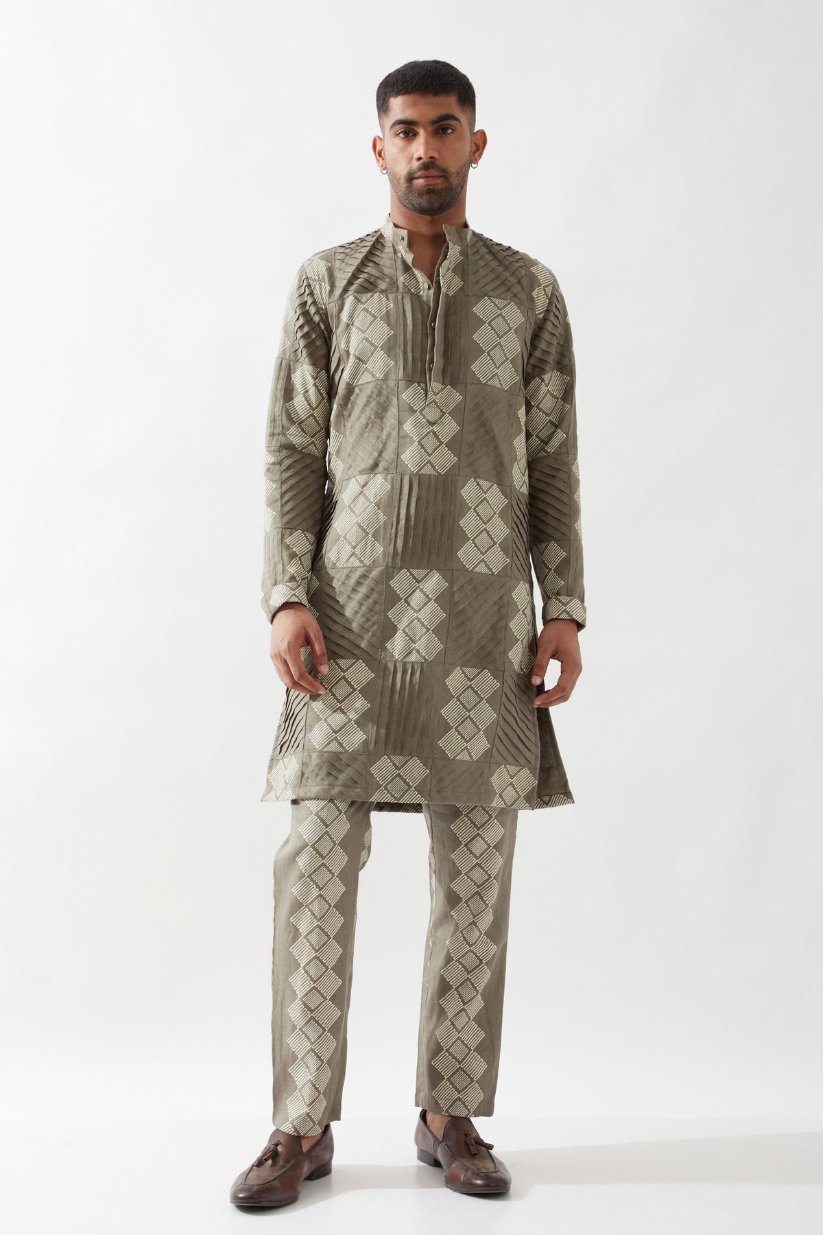 Ezra Barbed Olive Kurta