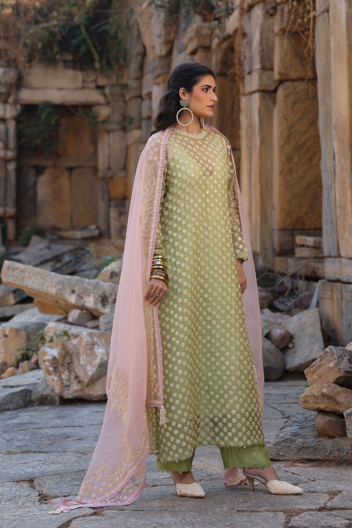 Vaayu Green Close Neck Kurta Set