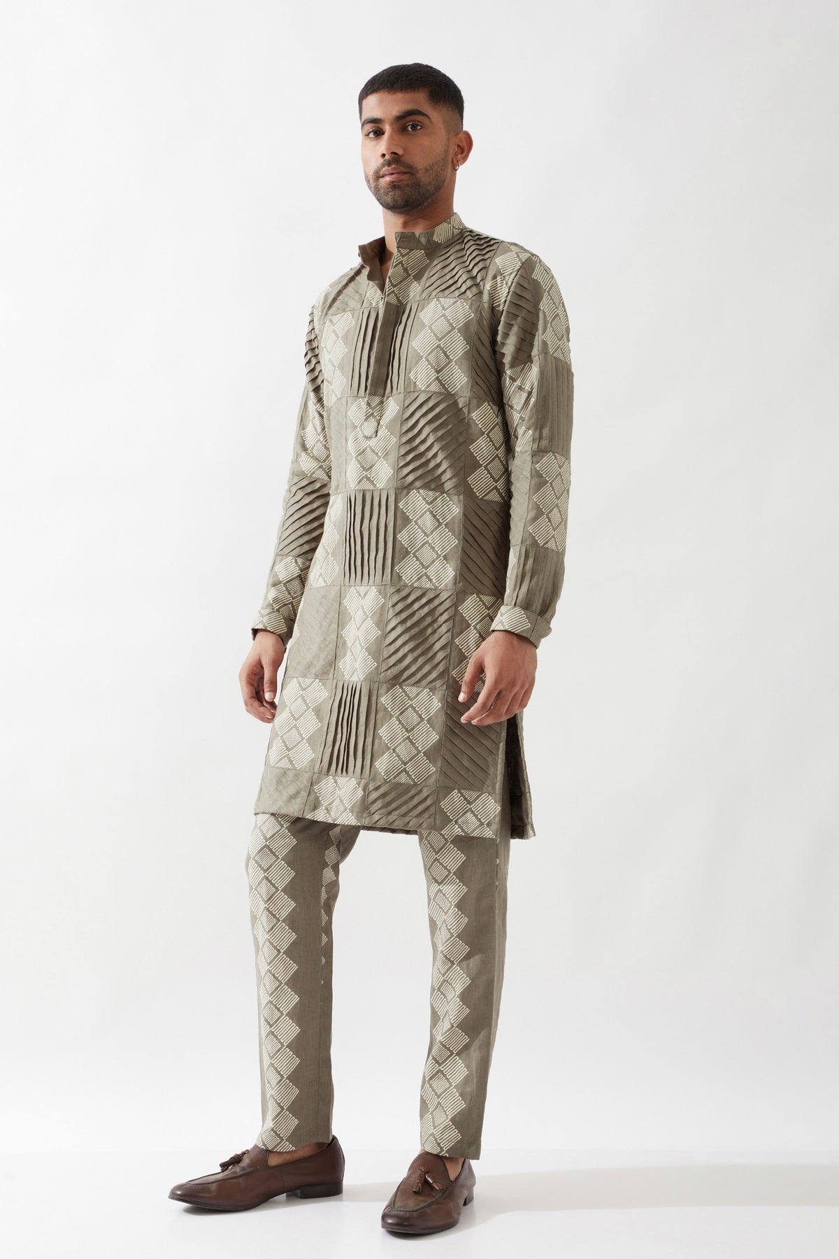 Ezra Barbed Olive Kurta