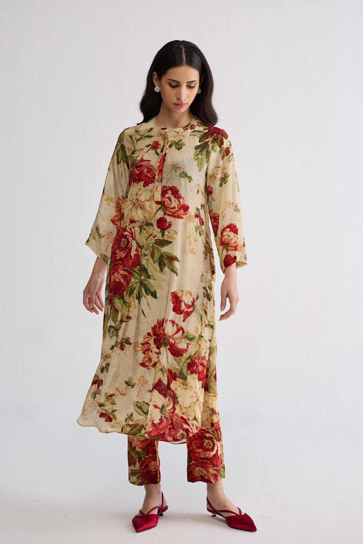 Sama Embroidered Kurta Set