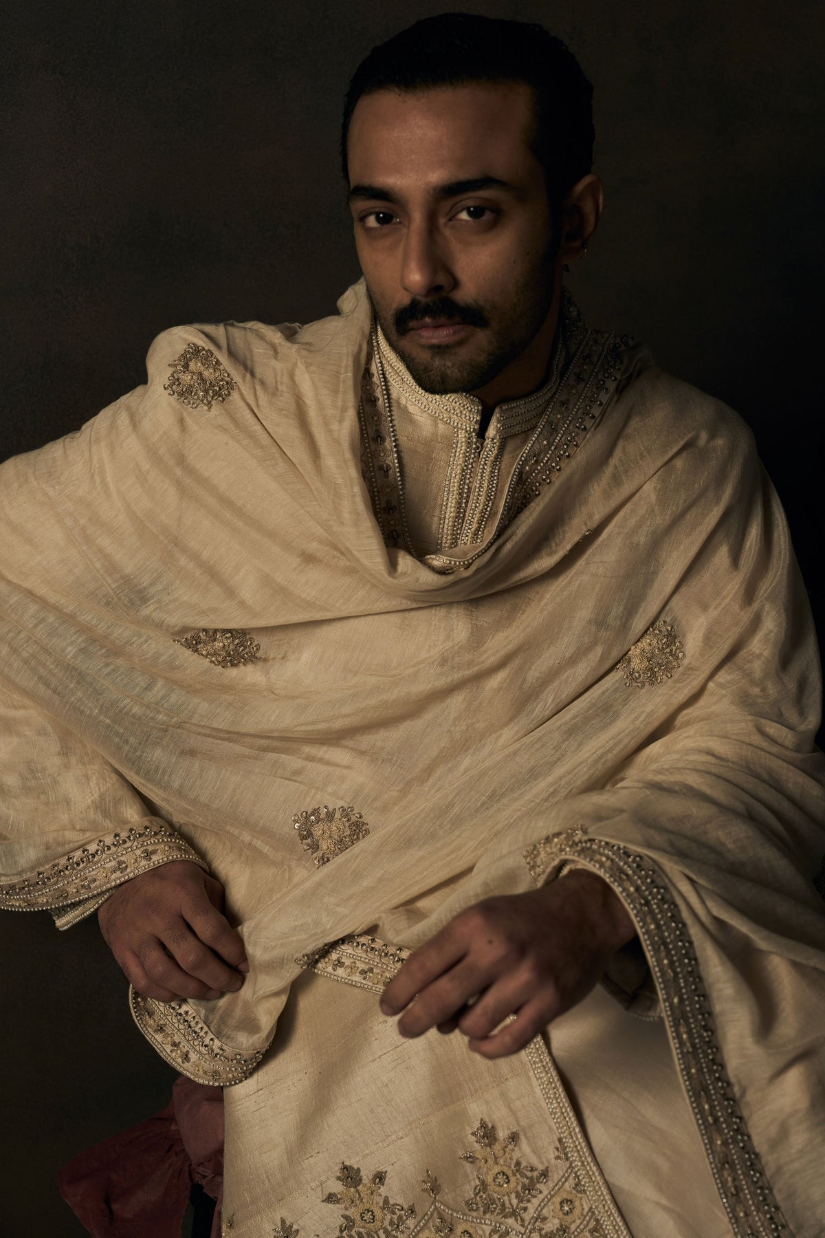 The Royal Mogra Stole