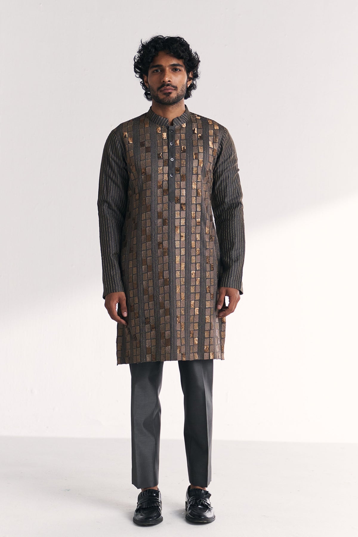 Sheeda Grey Kurta Set