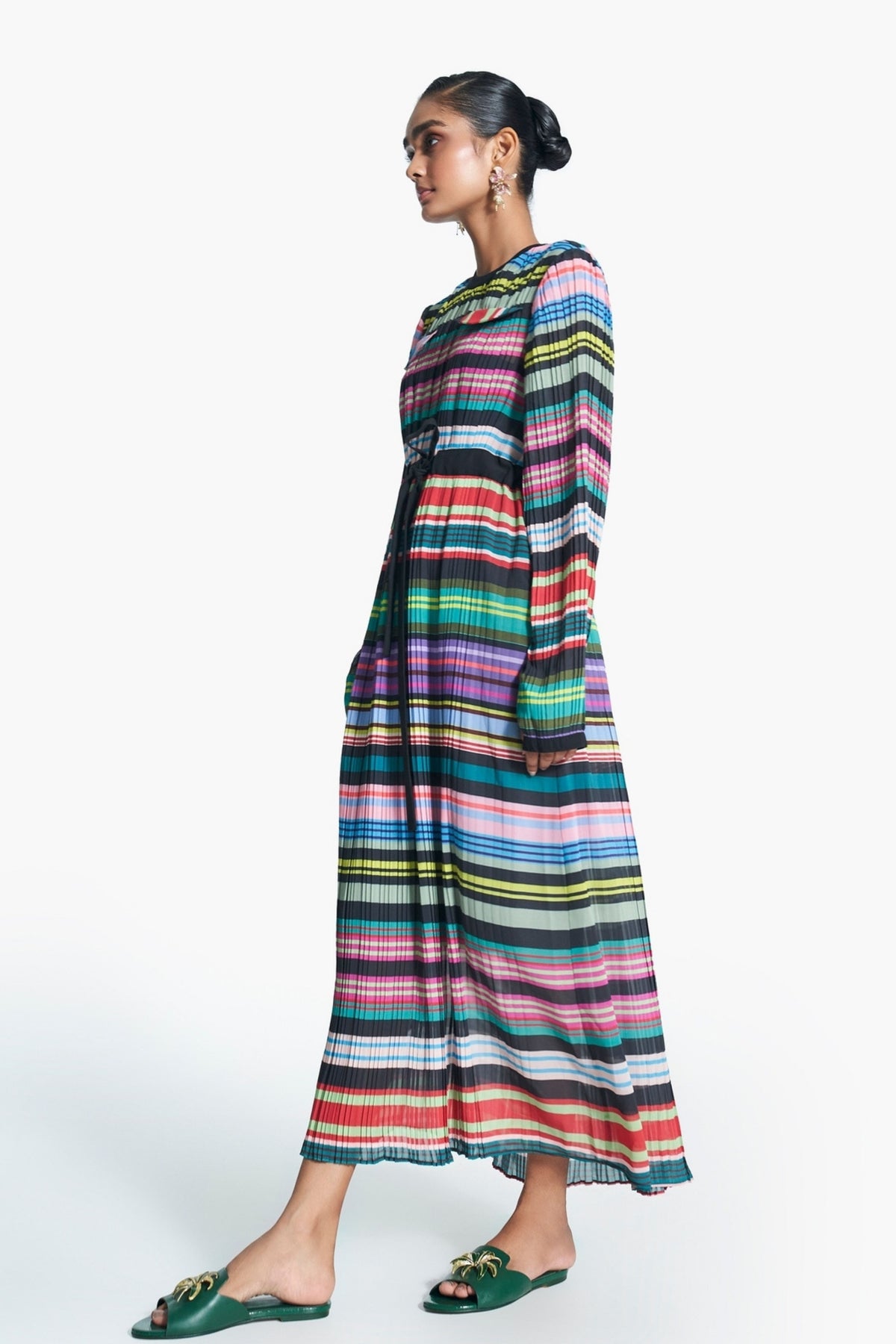 Printed Pleated Nun Dress