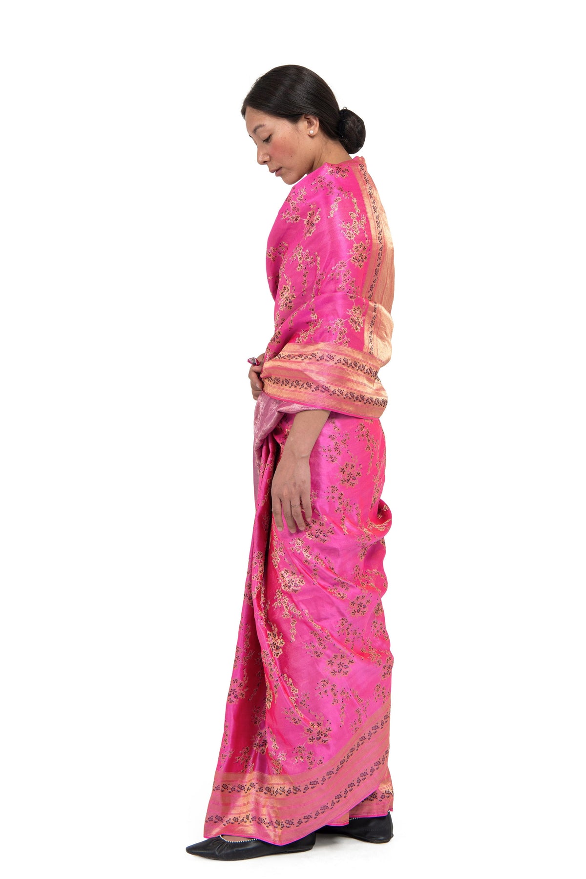 Niwa Gulabi Saree