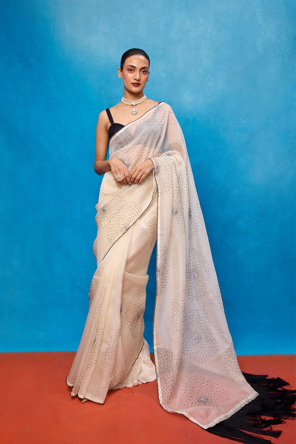 Handwoven Off-white Kora Banarasi Saree
