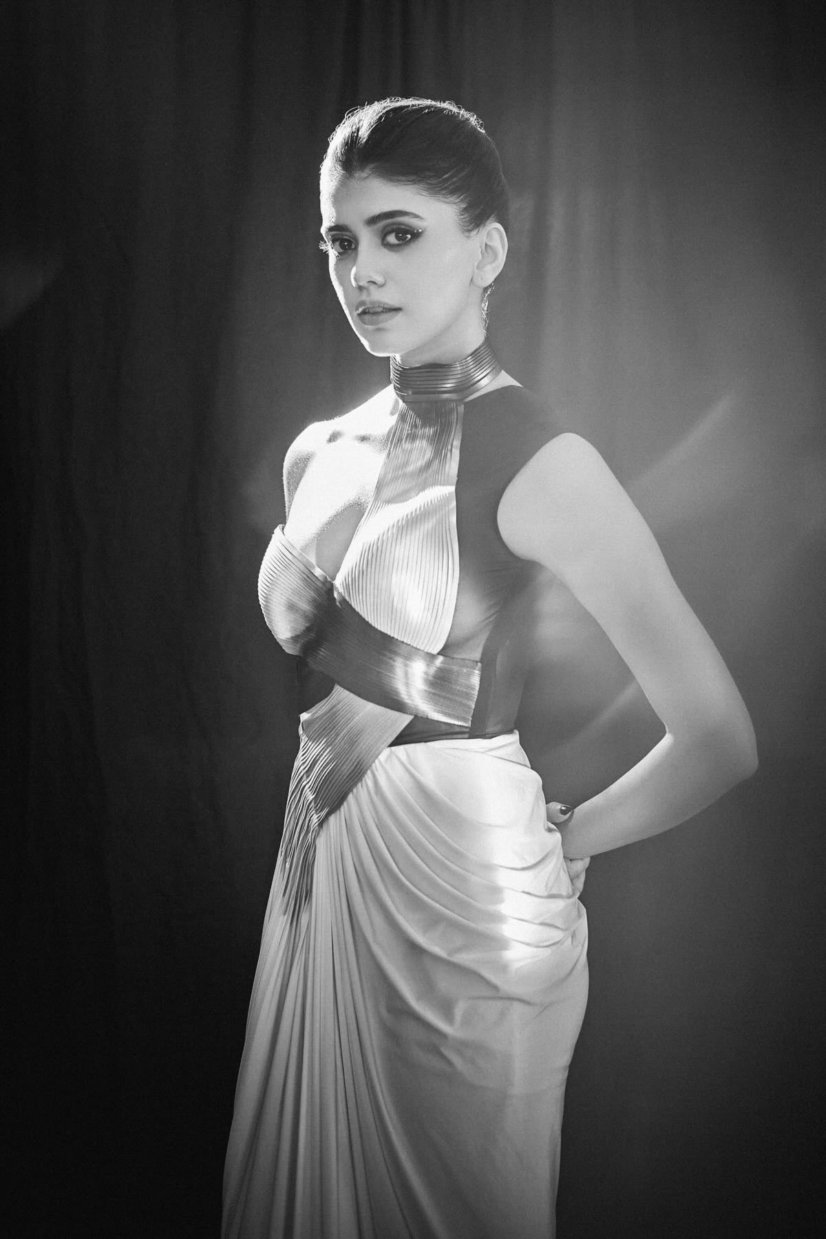 Sanjana Sanghi in Amit Aggarwal