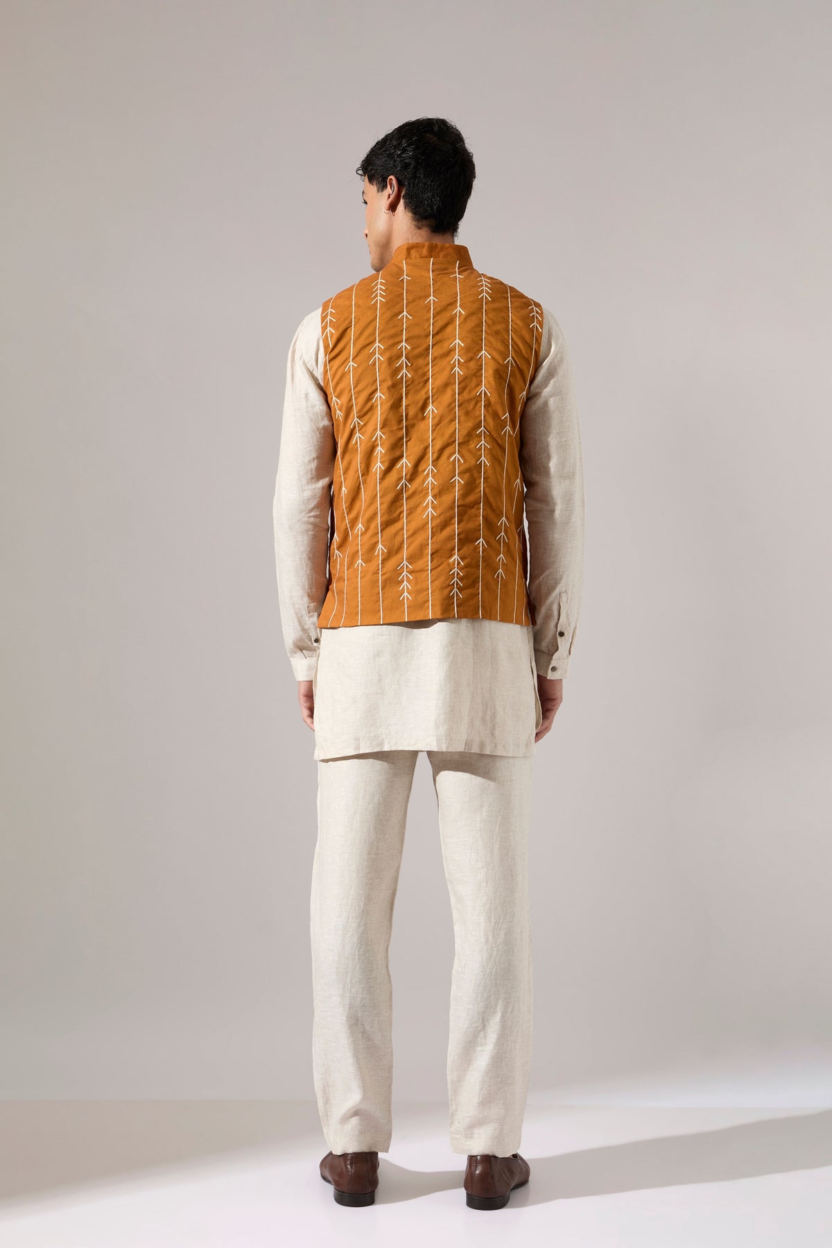 Elian Hand Embroidered Bandi