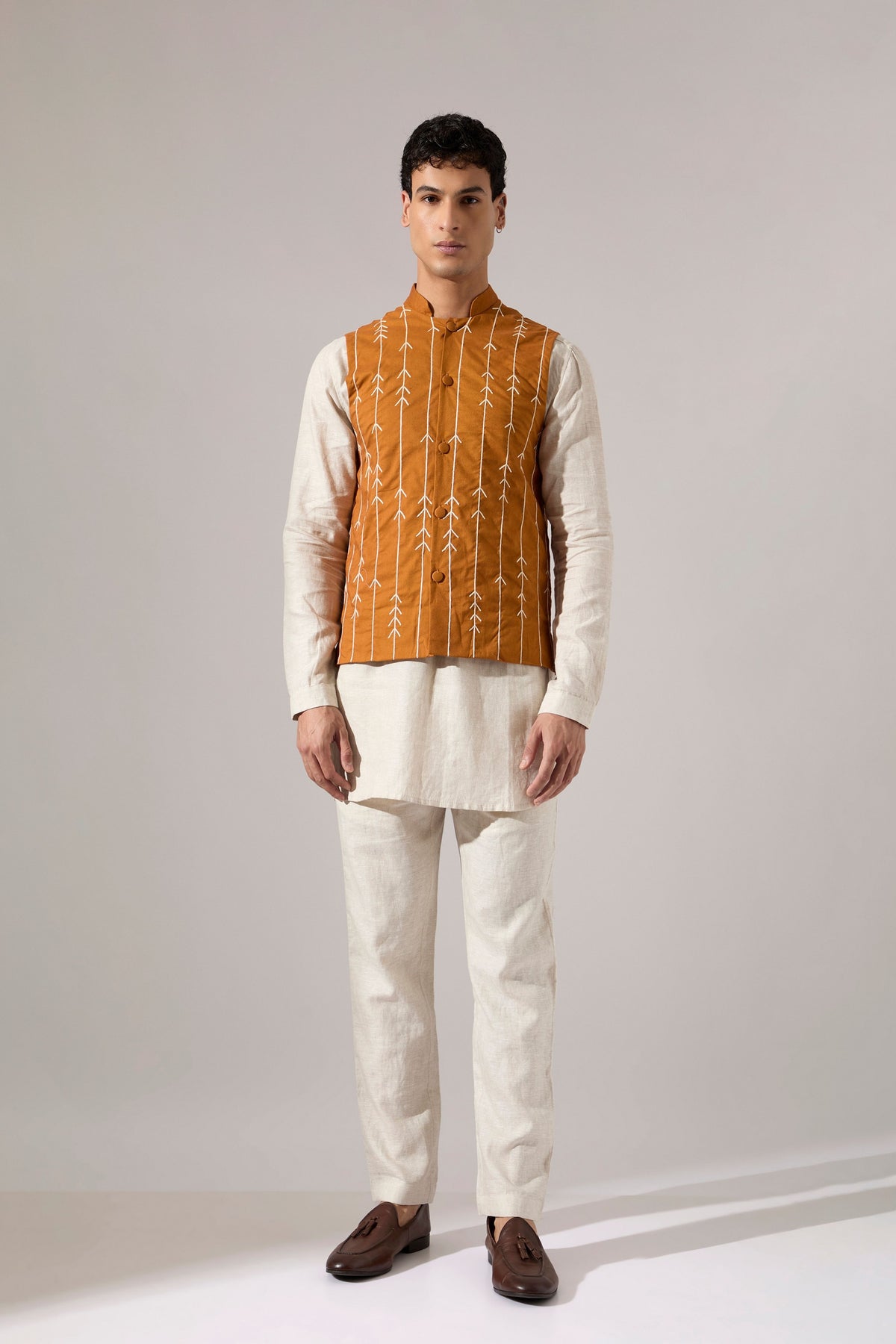 Elian Hand Embroidered Bandi
