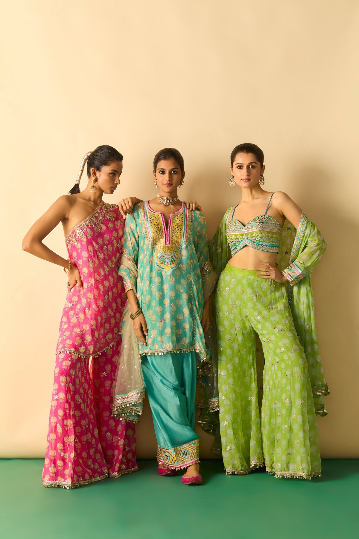 Aqua Anvi Farshi Set