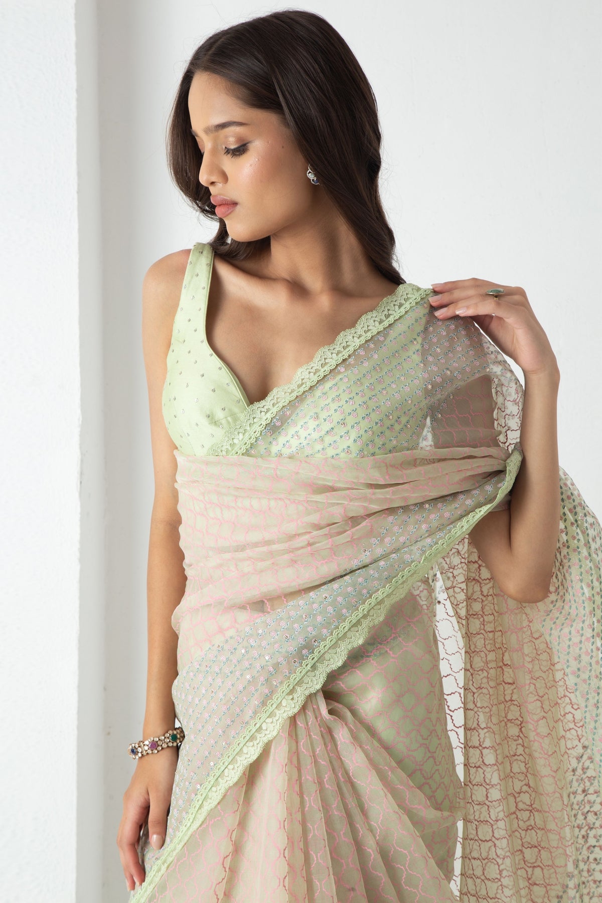 Alira Saree Set