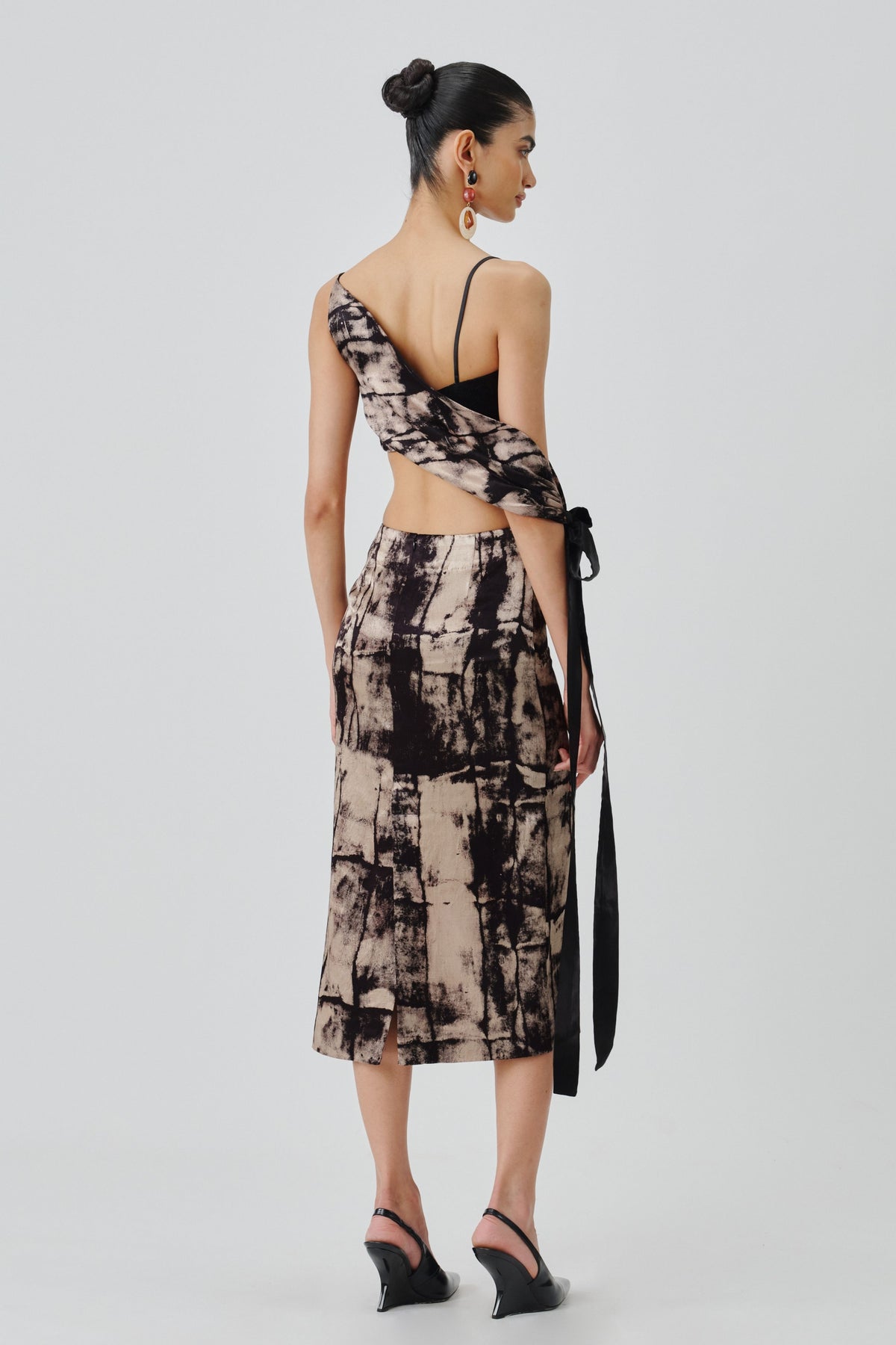 Monolith Skirt