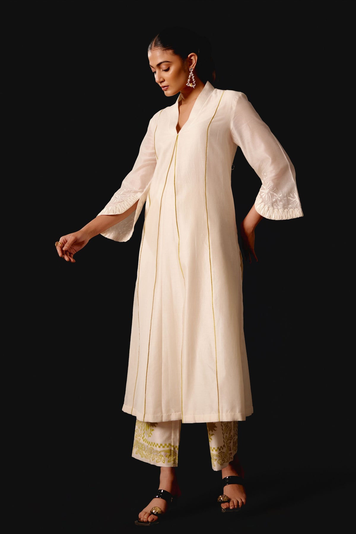 Embroidered Silk Chanderi Kurta Set
