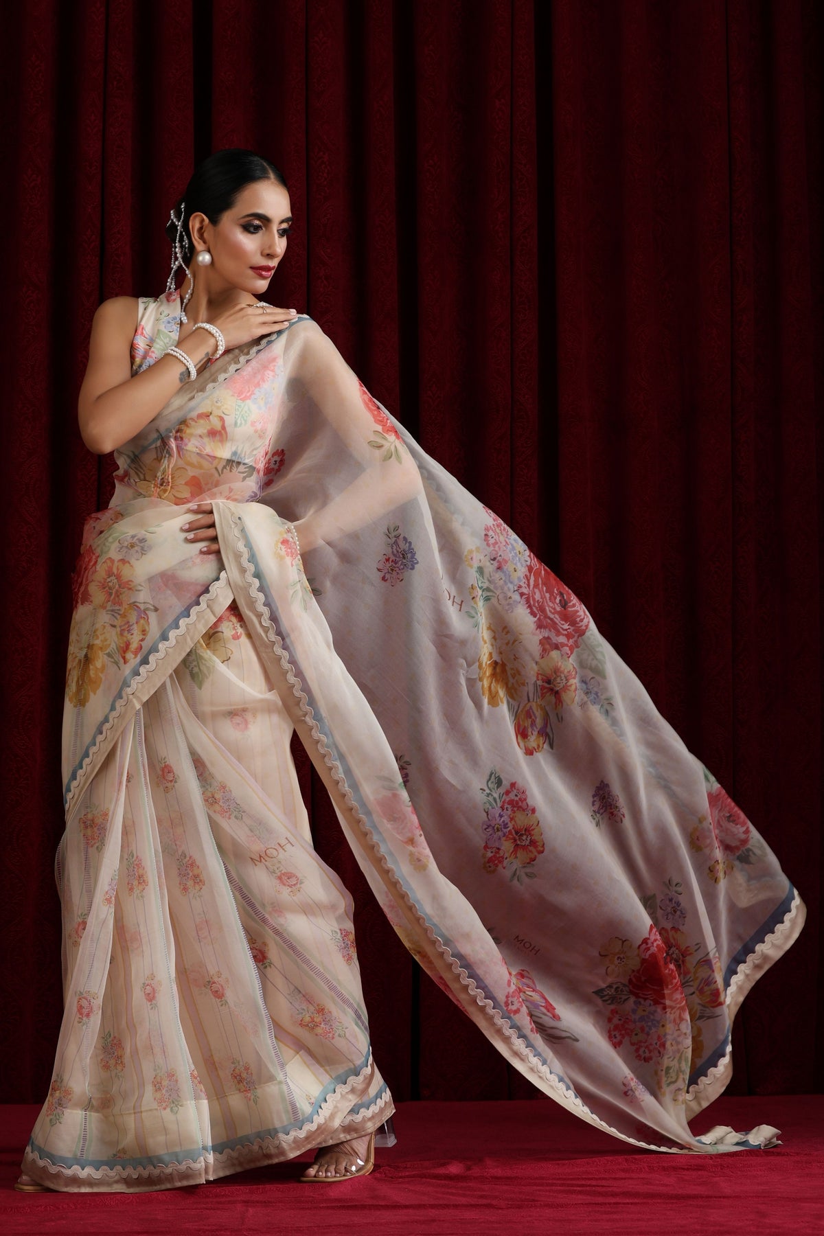 Mohtarma&#39;s Rose Garden Saree