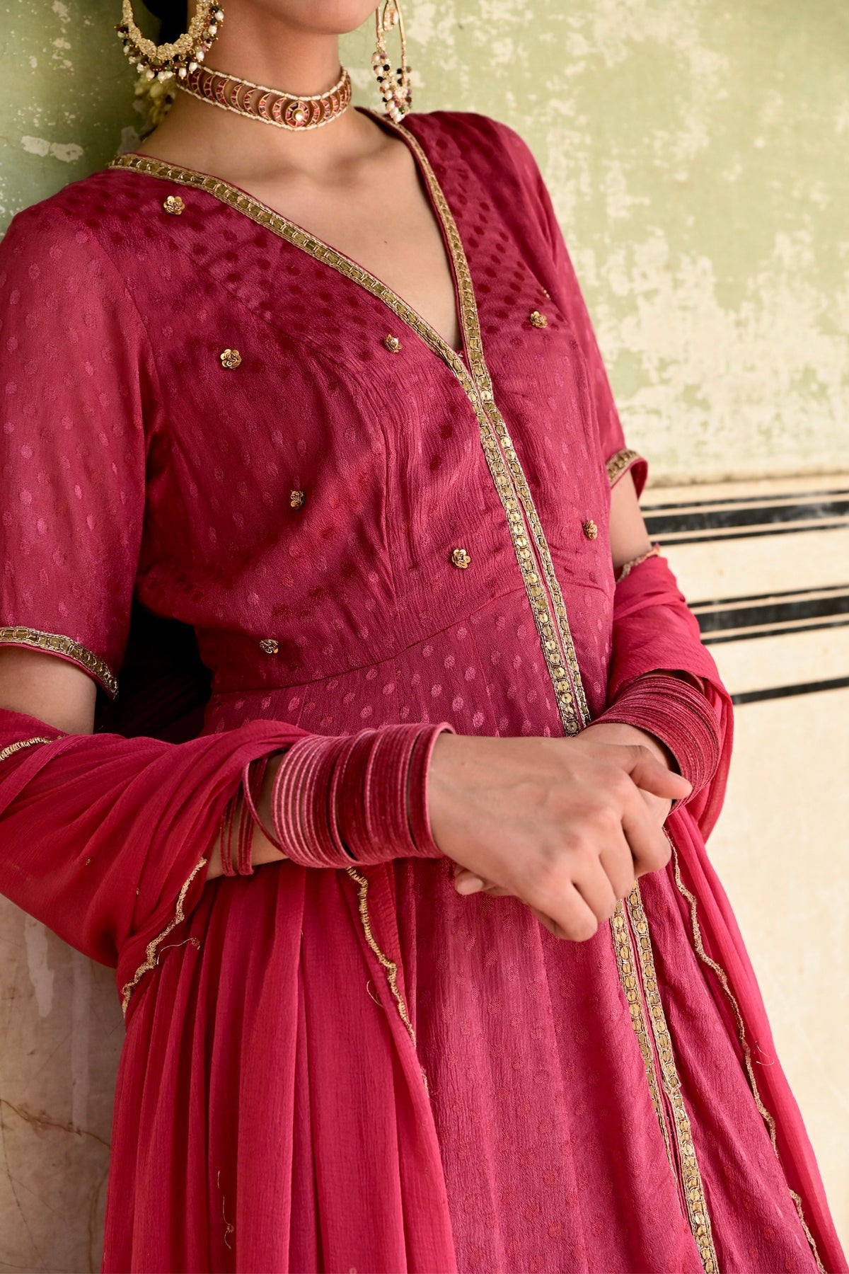 Surkh Kurta Set