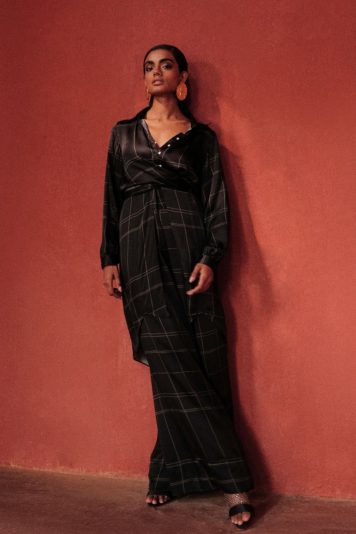 Holiday Shirt in Charcoal Grid