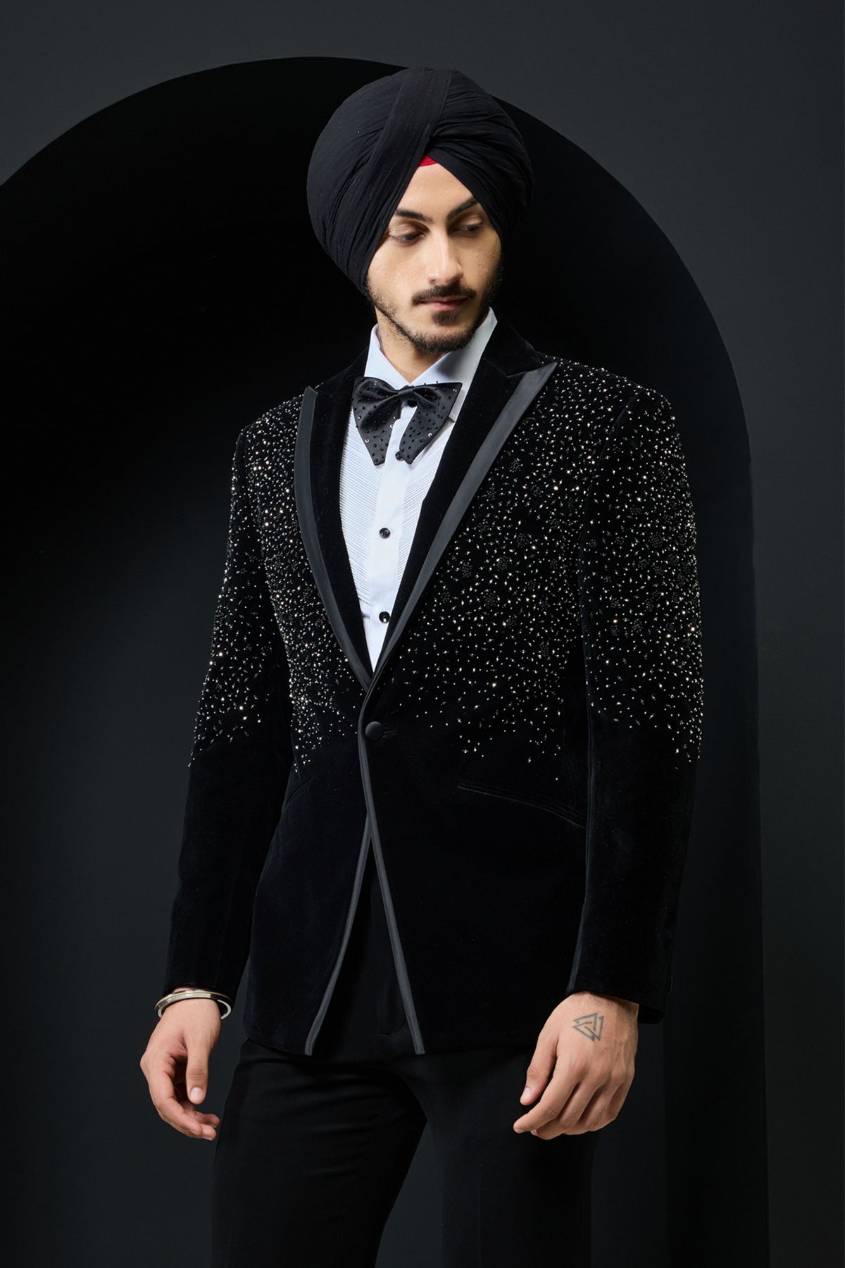 Black Crystal Elegance