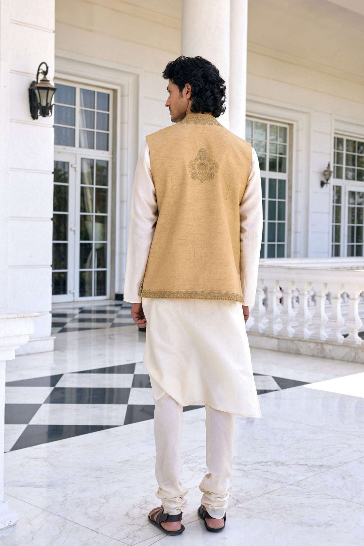 Nazeer Textured Bandi Set