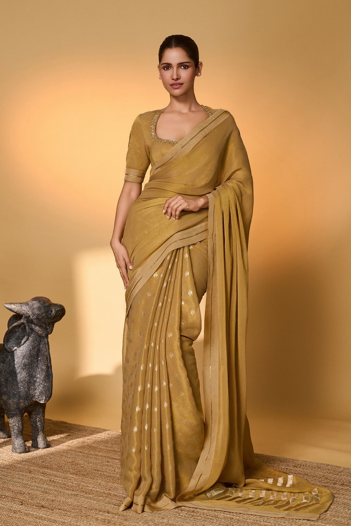Gold Droopy Bloom Gota Saree