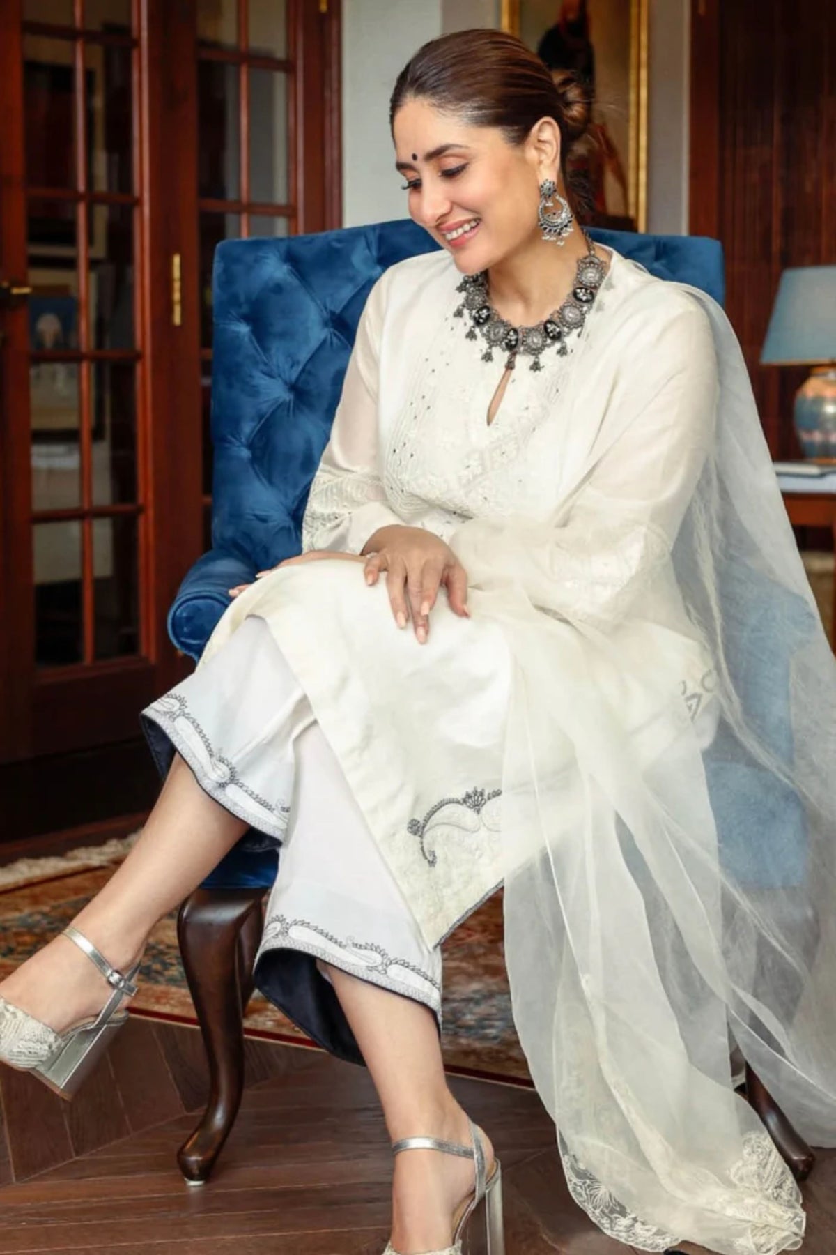 Kareena Kapoor in Devnaagri