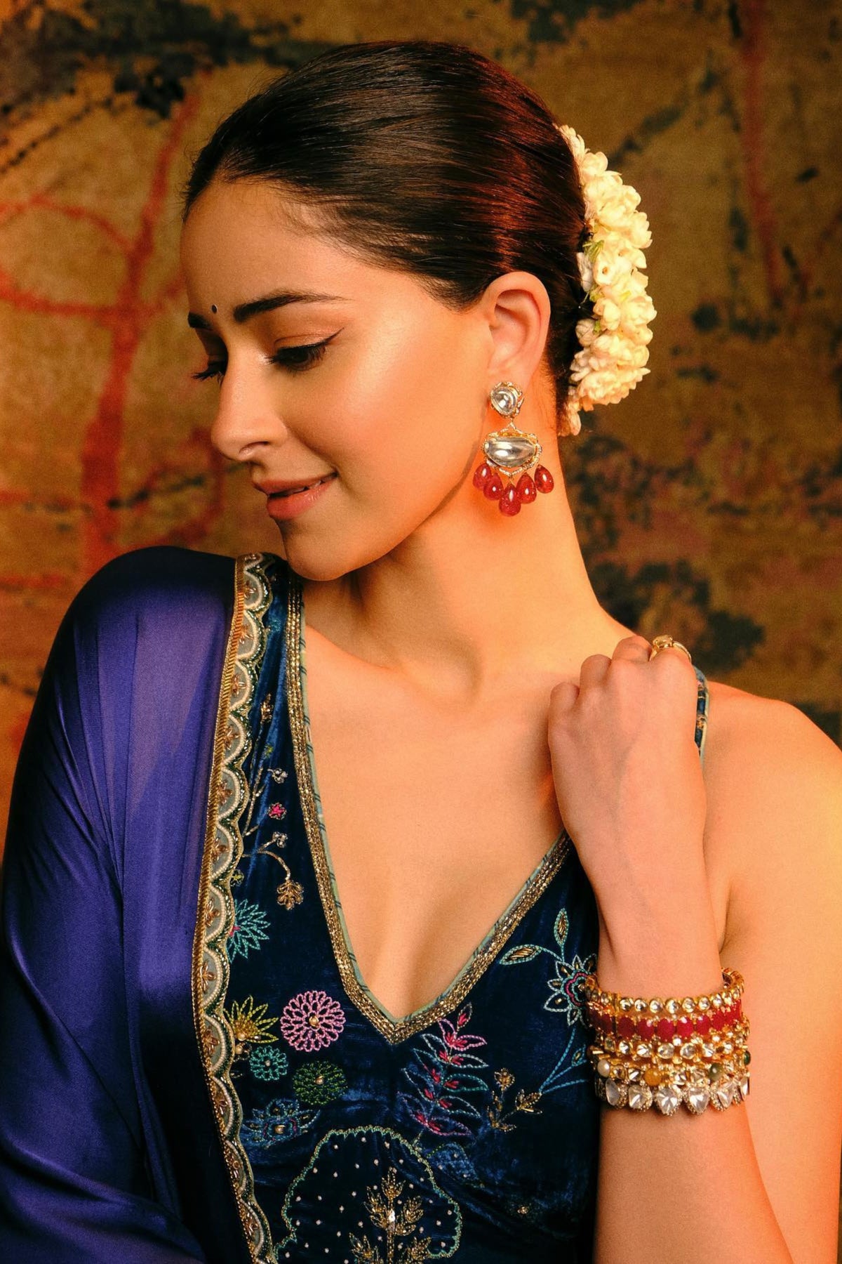 Ananya Panday in Rajiramniq