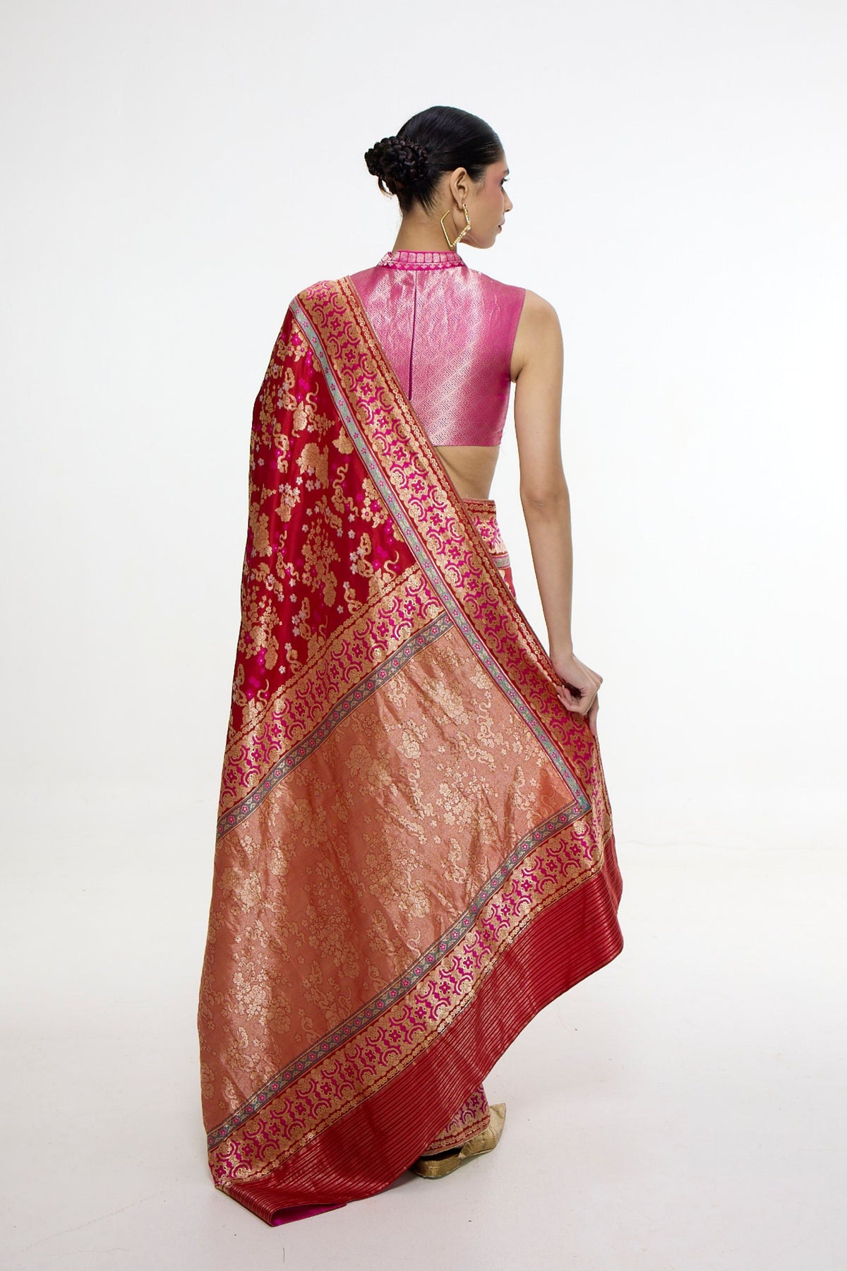 Handwoven Ruby Red Mashroo Silk Saree