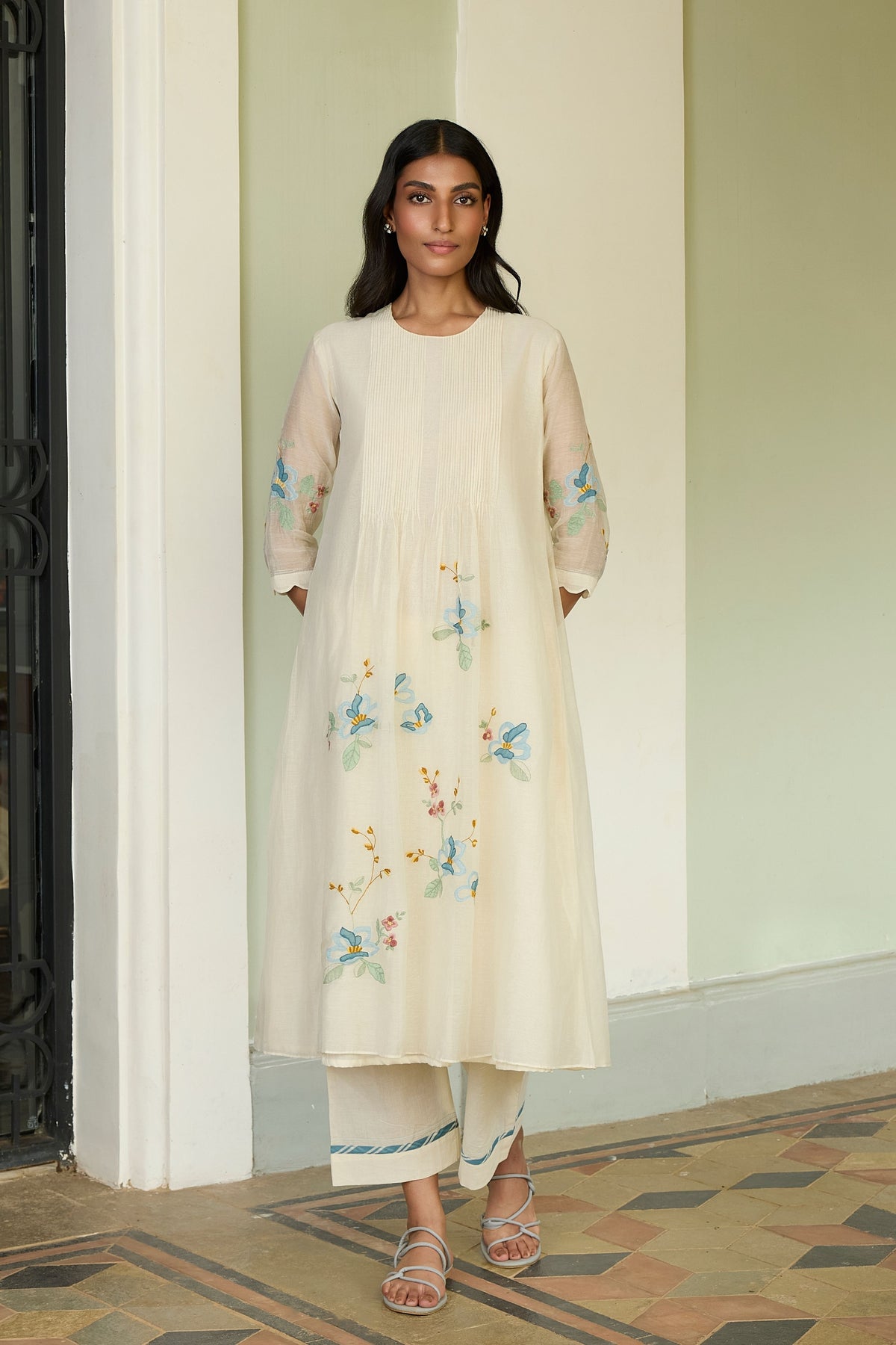 Ivory Applique Pintuck Kurta Set