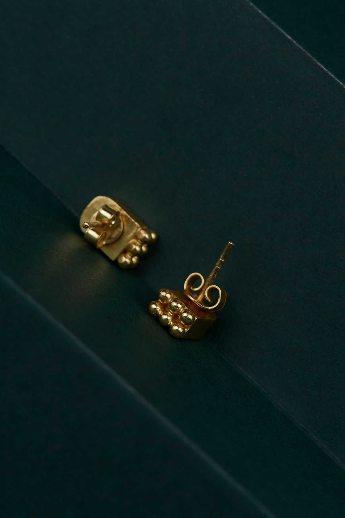 Milestone Earrings Gold