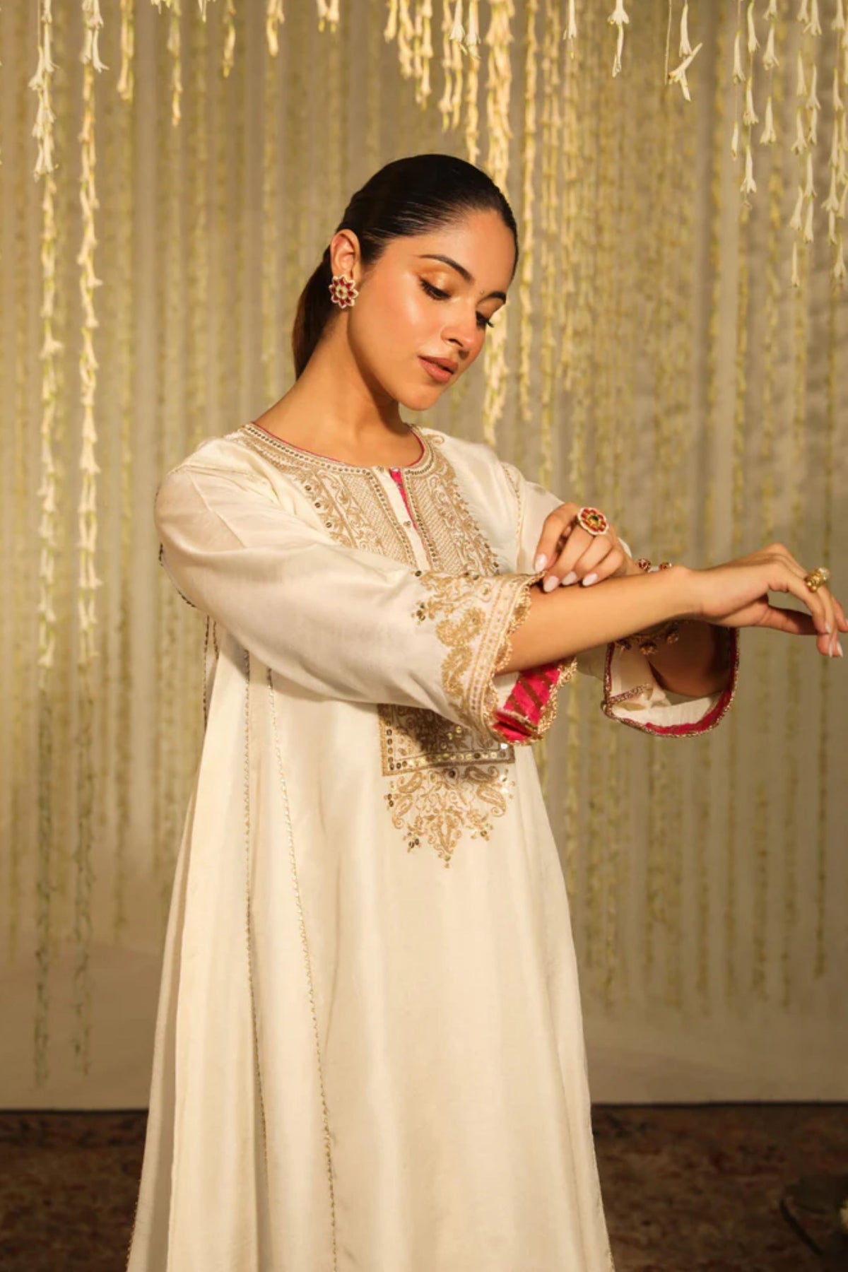 Meher Daisy Ivory Kurta Set