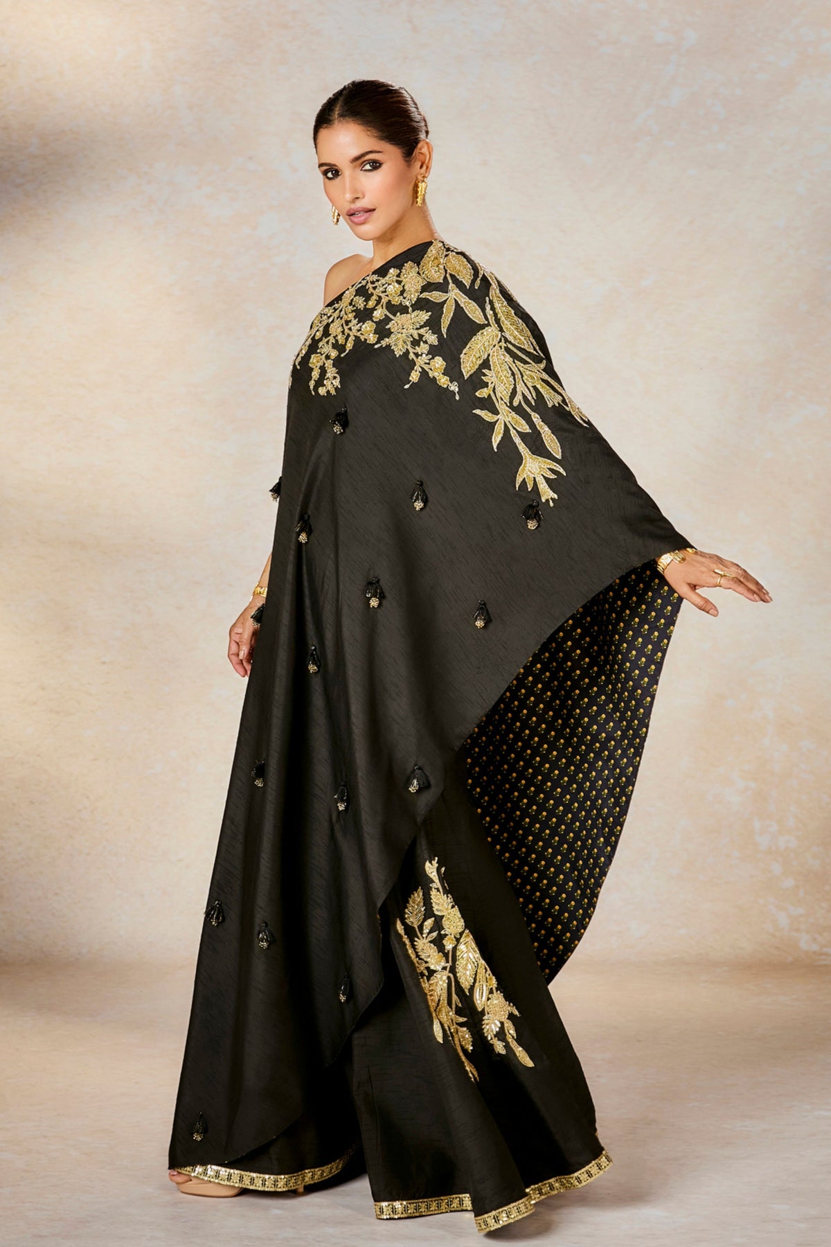 Raat Rani One Shoulder Set