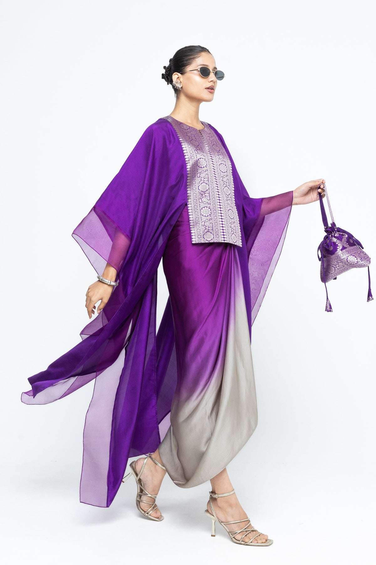 Onaya Statement Cape Set