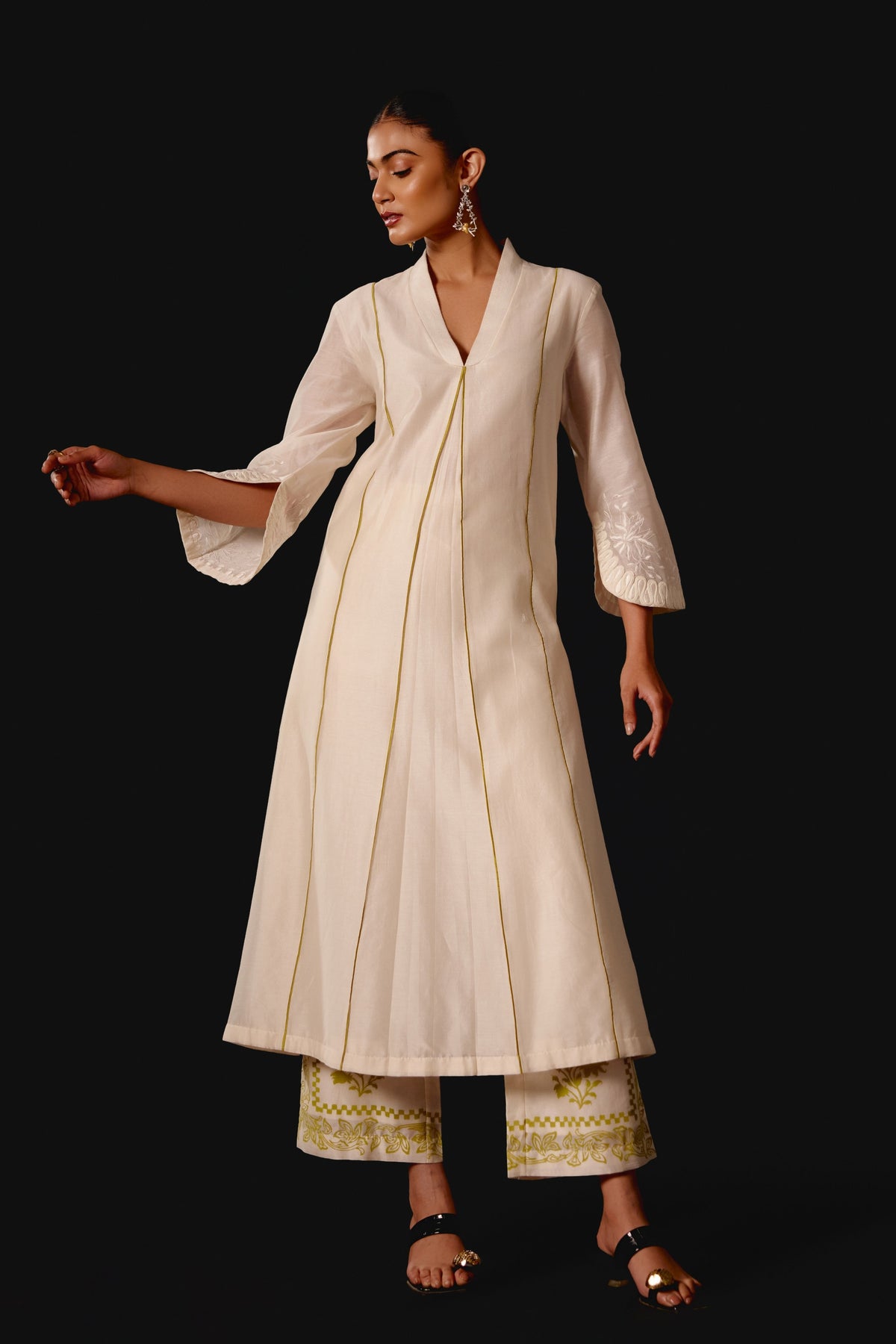 Embroidered Silk Chanderi Kurta Set